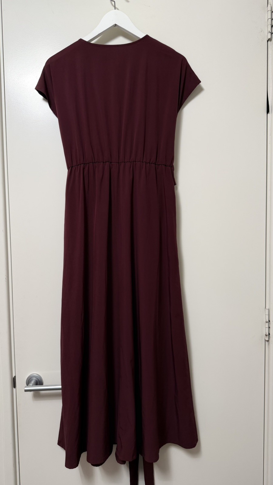 Halara dress Maroon/Wine/Burgundy Long With Pockets And Tie around Waist Medium