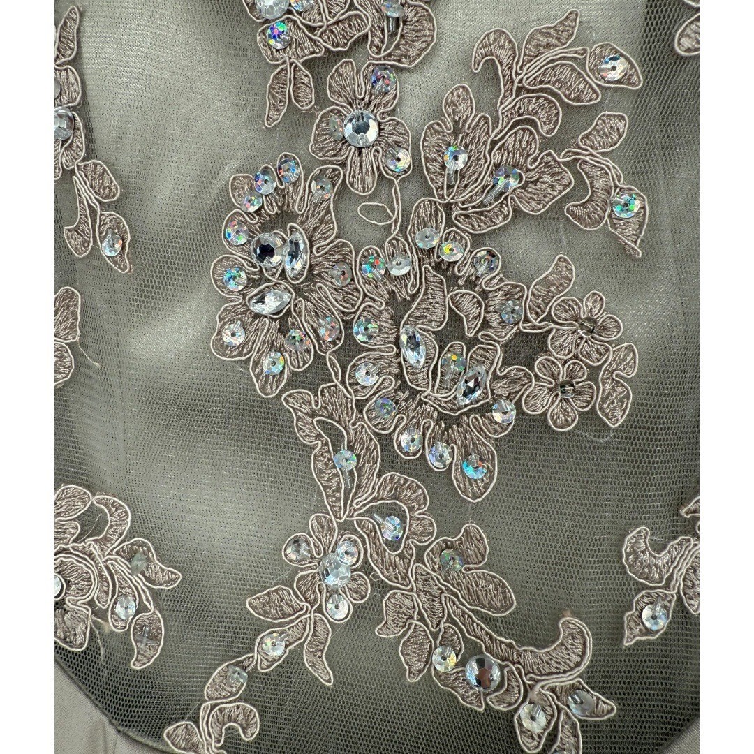NWT Dancing Queen Sleeveless Sequin Embellished Formal Long Dress Gown Size XS