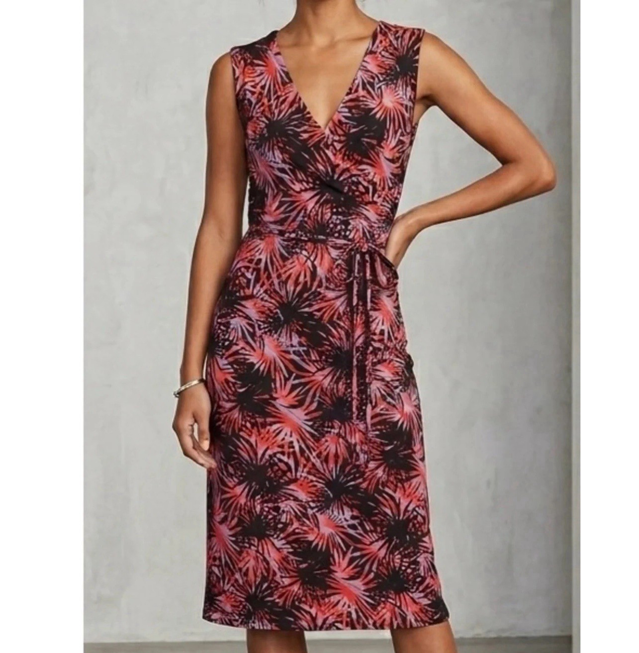 Diane von Furstenberg 100% Silk Floral Wrap Dress | Pink & Black Print | Size 4