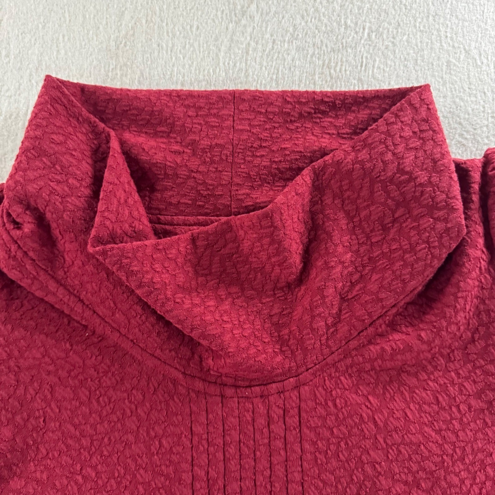 Burgundy Textured Cowl Neck Shift Dress Womens L Red Puff Sleeve Pintuck Exc