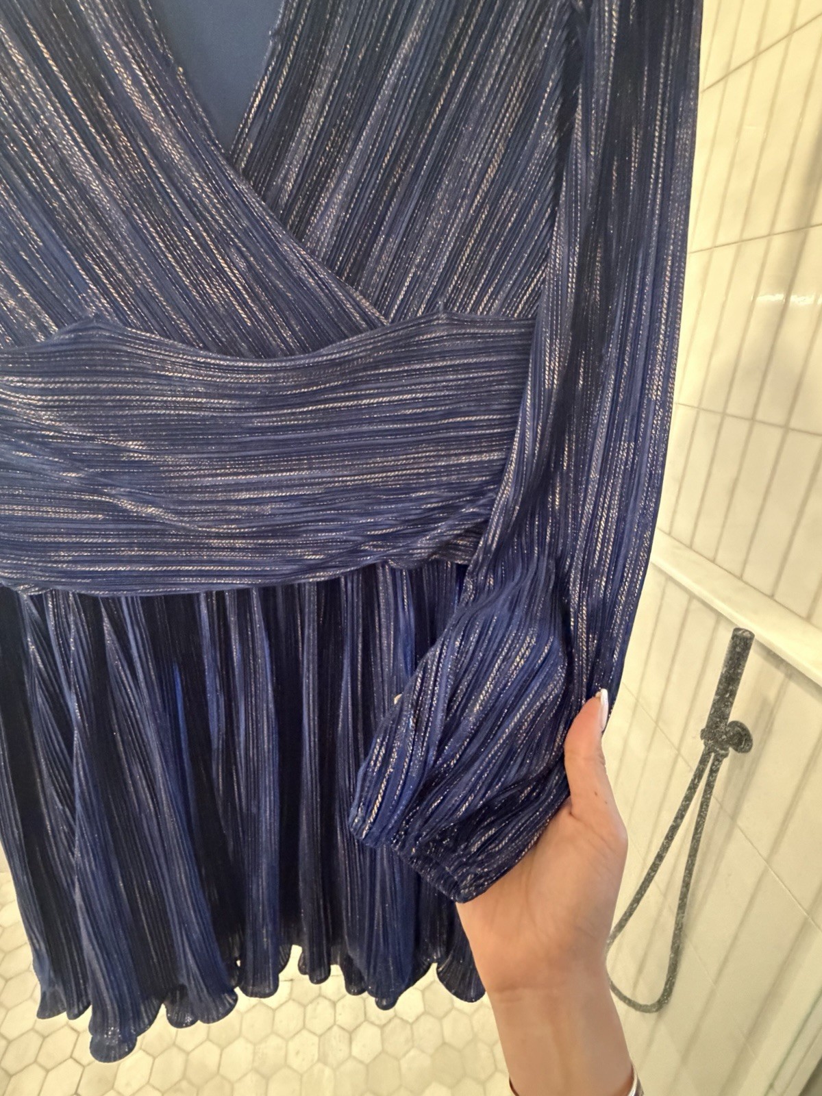 Lilly Pulitzer Navy Metallic Pleated V-Neck Balloon Sleeve Mini Dress 6