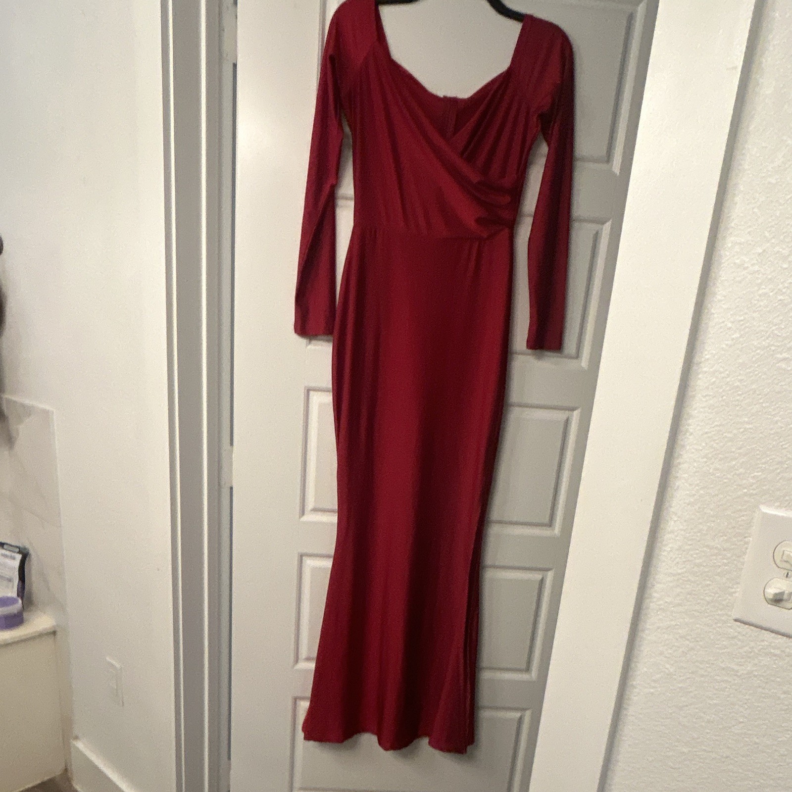 Women’s M 8-10 Red Draped Surplice V-Neck Long Sleeve Stretch Jersey Maxi Dress