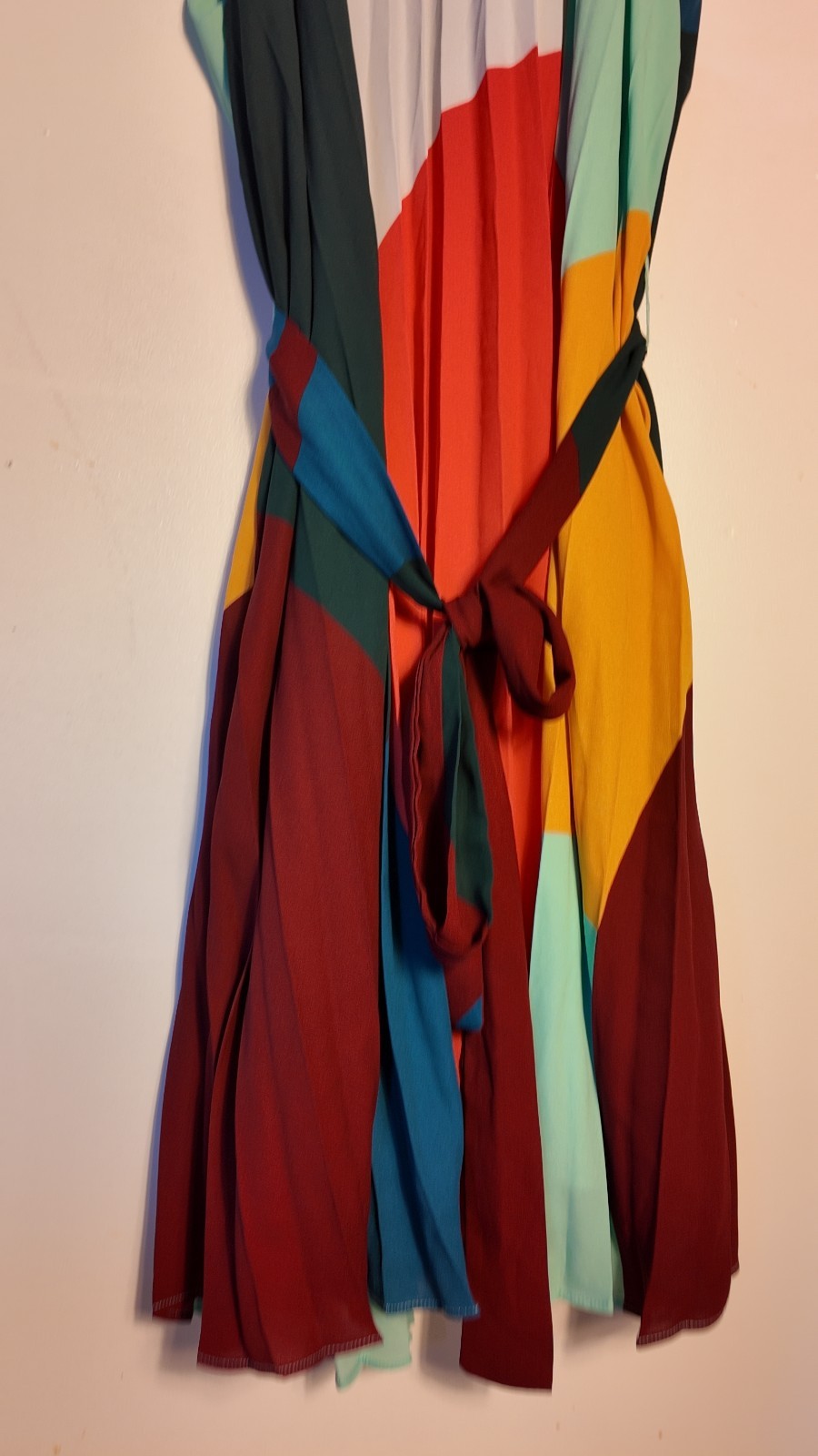 Skies Are Blue Pleated Midi Sleeveless Colorblock Dress – Women’s Size L
