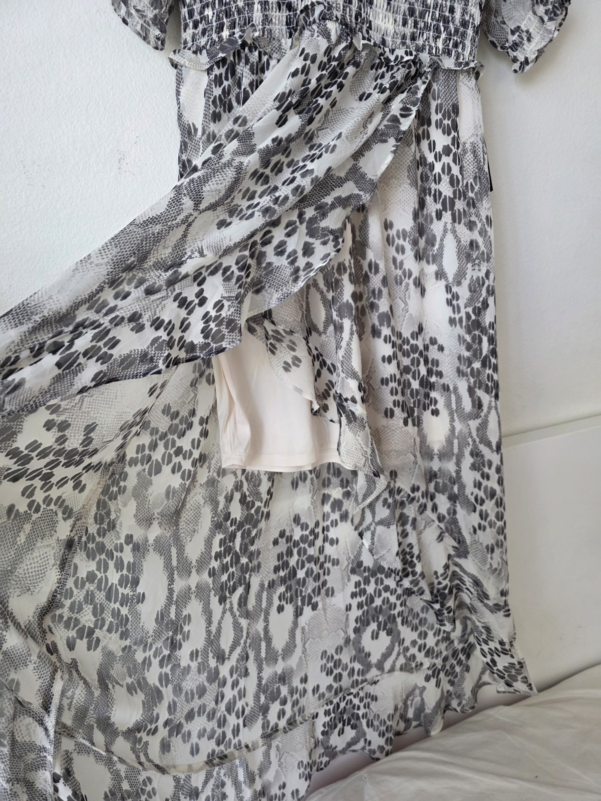 NWT Express Black and Beige Patterned Dress, medium