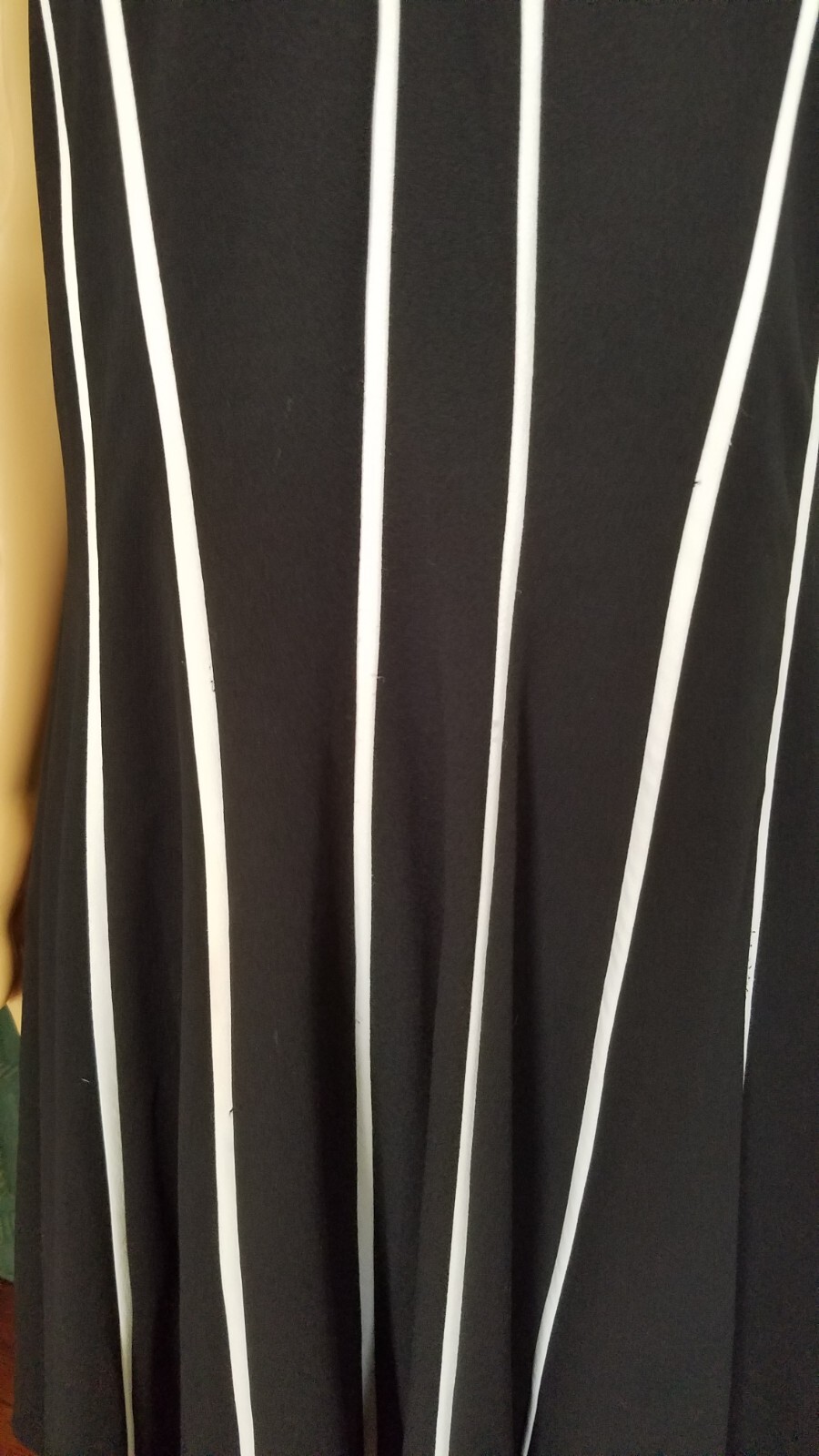 Shelby & Palmer Black And White Striped Flared Dress V-Neck Size 12