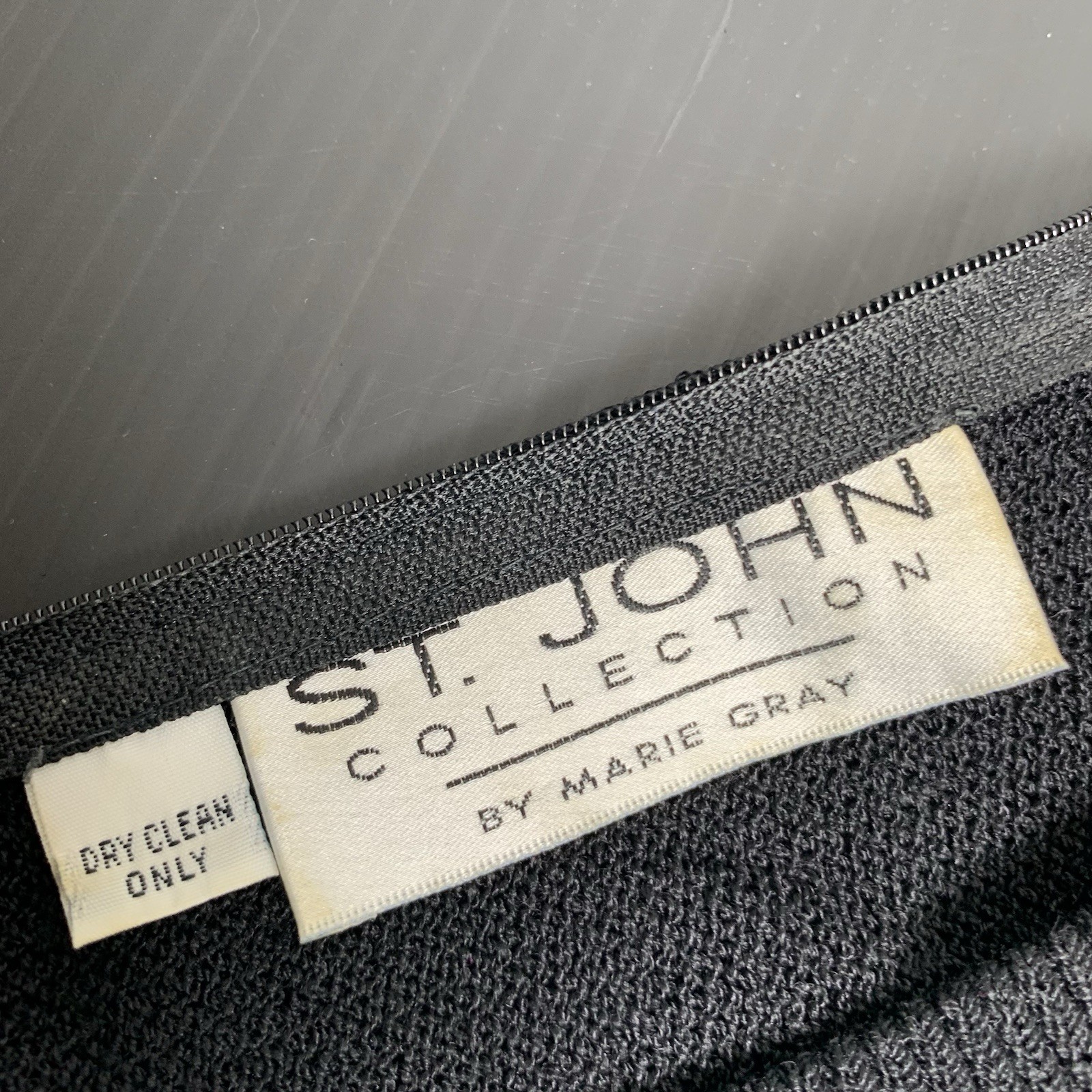 St John – Black Knit Stretch Sleeveless Caviar Dress