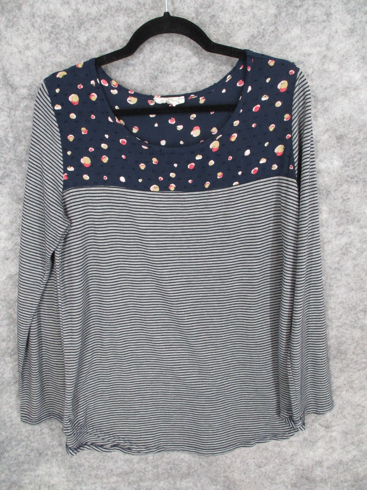 Betsey Boutique Shop Women’s Top Large Round Hem Striped Floral Raglan Sleeve
