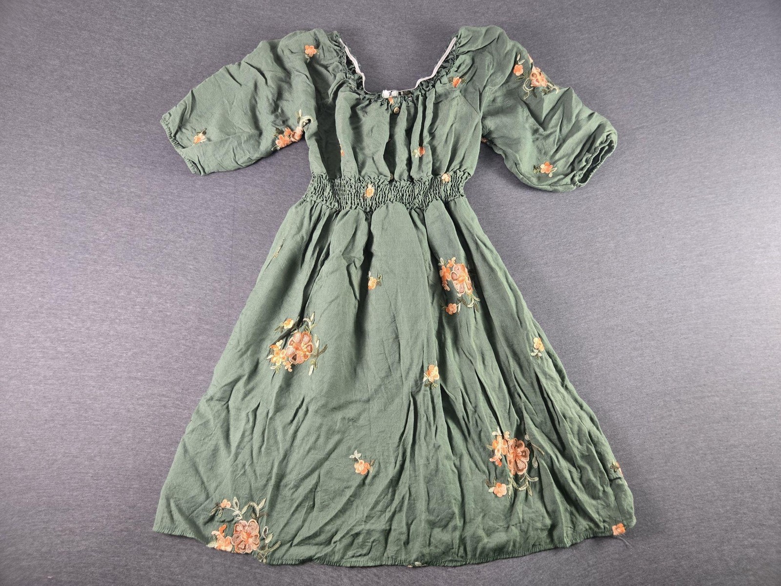 Anthropologie Kindred Dress Womens Medium Green Floral Embroidered Smocked