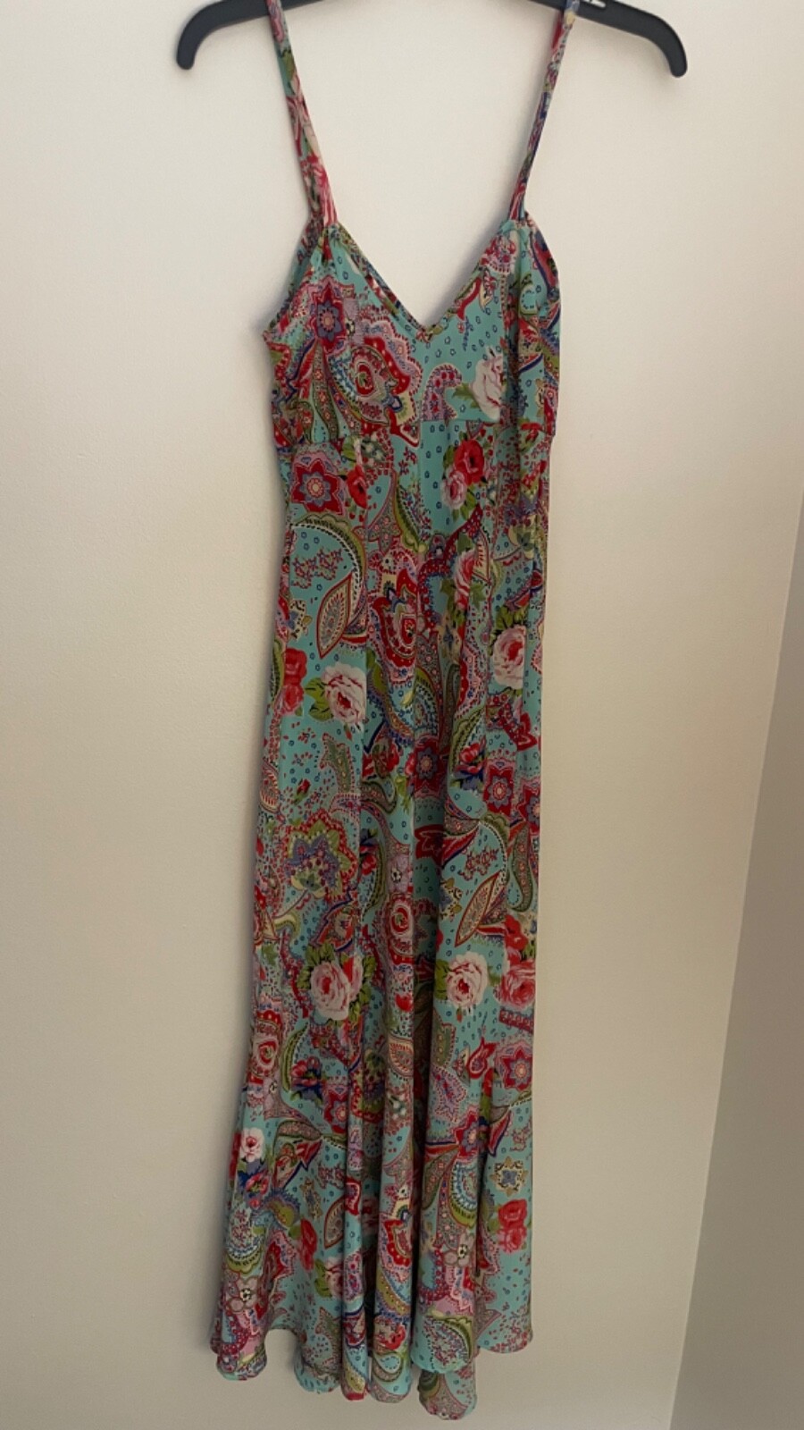 Lifhtweight Elegent Classy Dress for any occasion