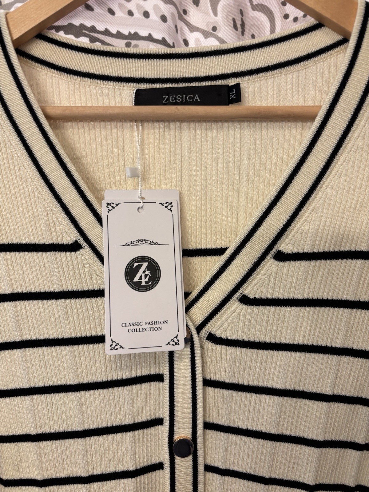 NWT Zesica Striped Faux Button Front Ribbed Sweater Dress Stretchy Cream & Black