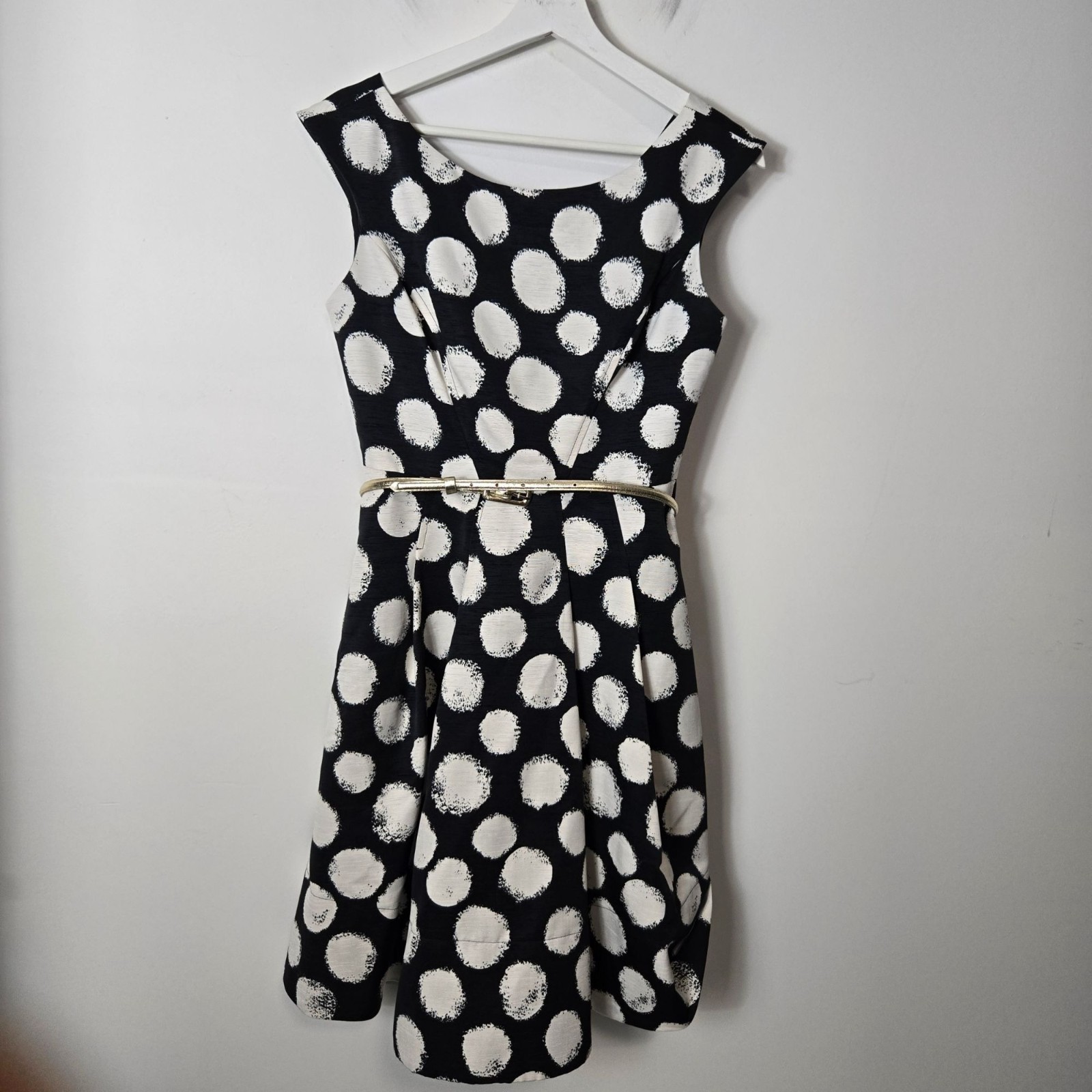 Eliza J Size 4 Polka Dot Faille Fit & Flare Short Sleeve Belted Dress Cap Sleeve