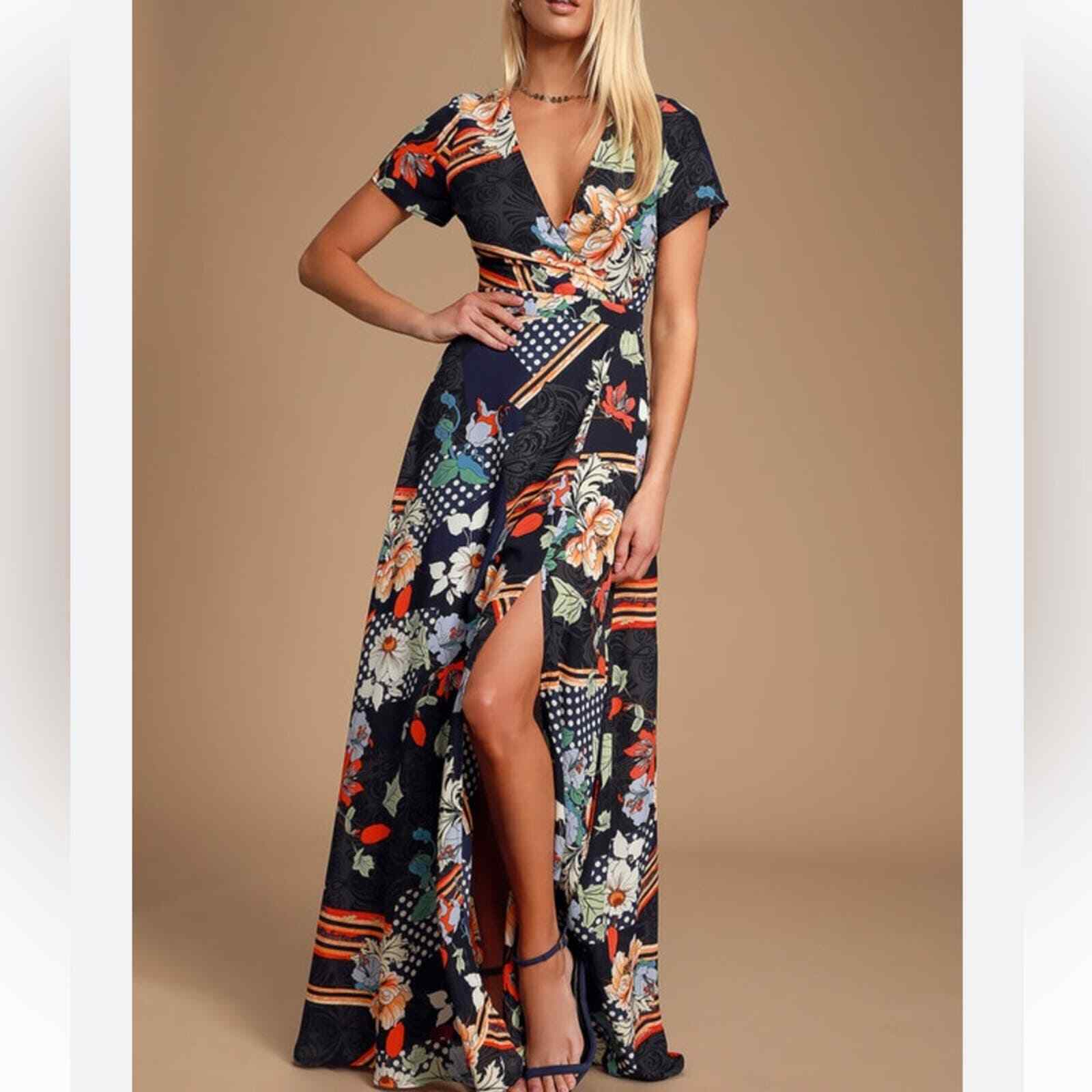 LULUS ALETA NAVY FLORAL MAXI SMALL