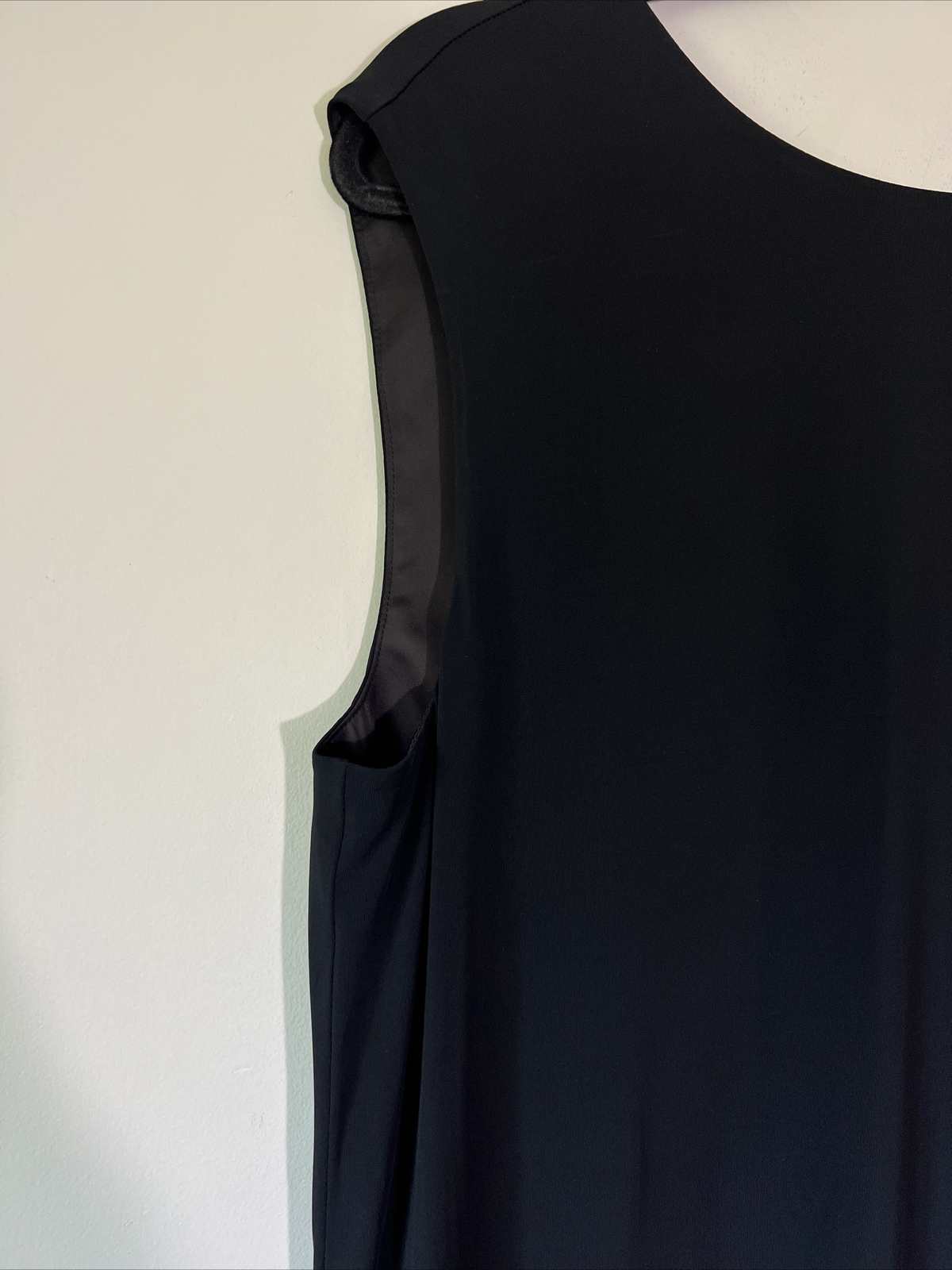 Helmut Lang Black Sleeveless Stretch Jersey V-Back Pullover Shift Dress Large