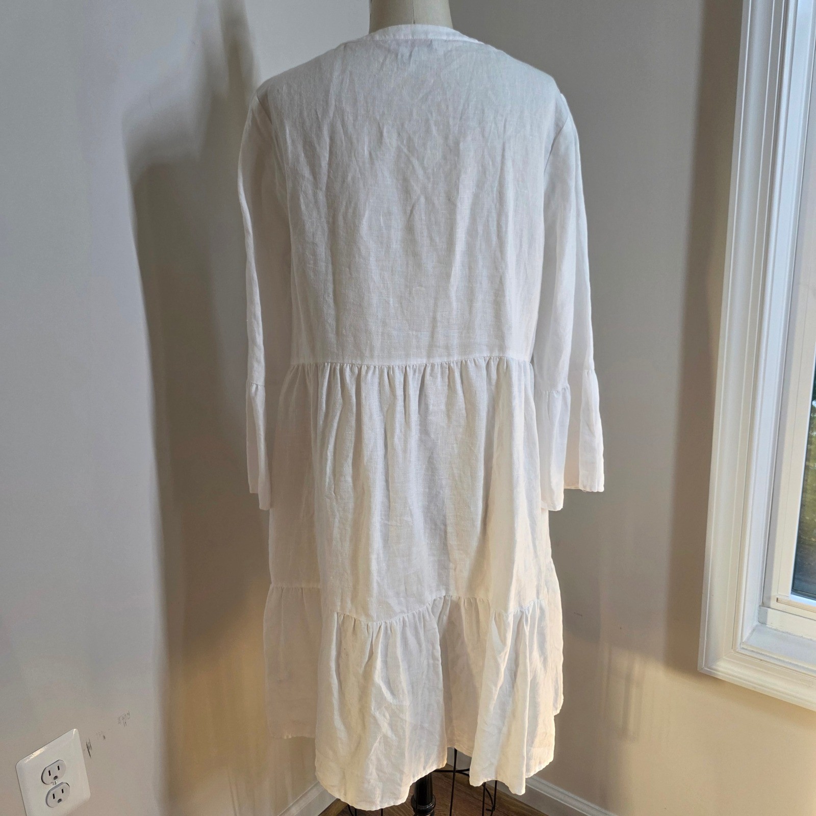 Boden White 100% Linen Tiered Mini Dress Long Bell Sleeve Split Neck Size US 8R