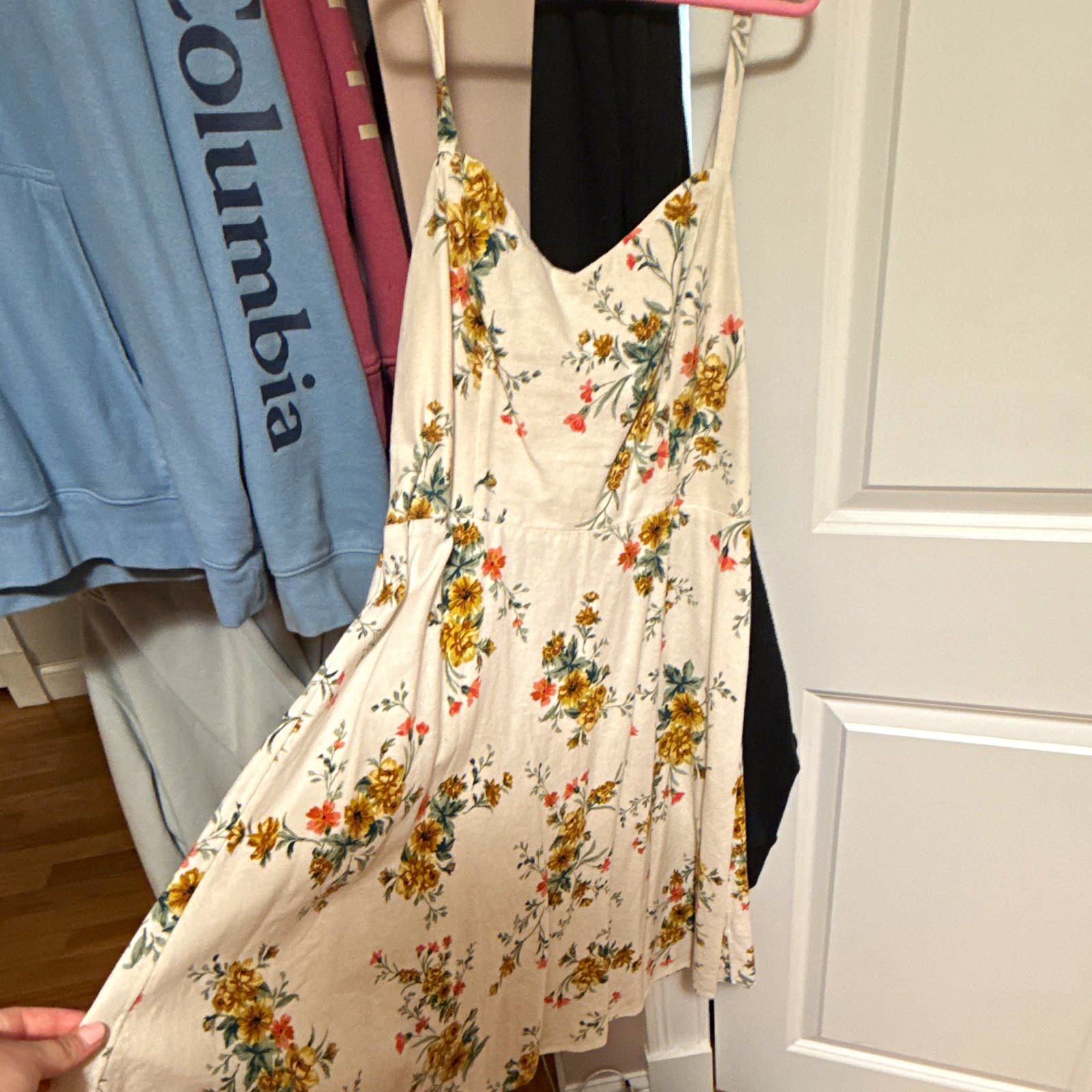 Old Navy Juniors M Ivory Floral V-Neck Smocked Stretch Strappy Midi Sundress