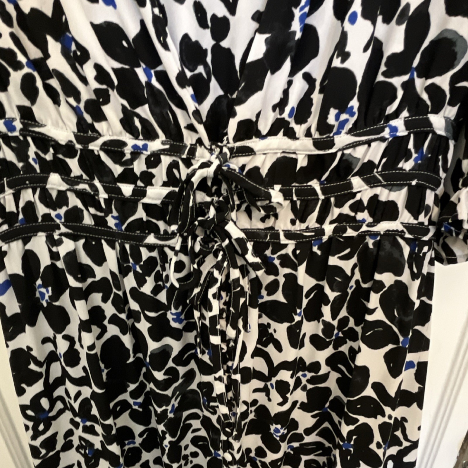 Love, Whit Black White Blue Floral Polka Dot Maxi Dress XL V-Neck Tie Short Sle…