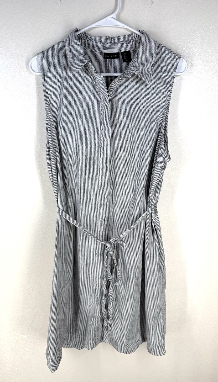 Tahari Cotton Stripe Sleeveless Dress Covered Buttons Elastic Waist Collared