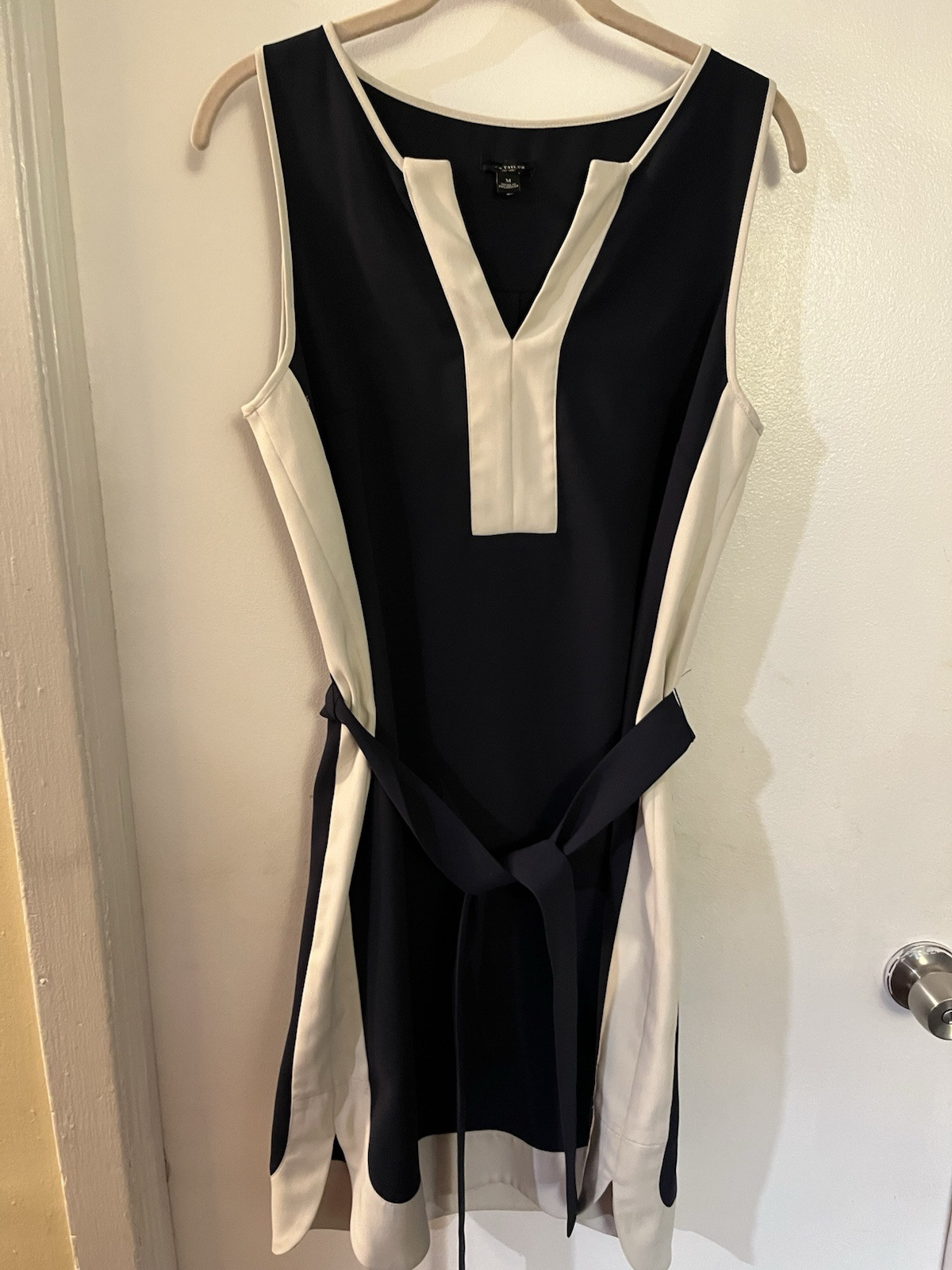 ANN TAYLOR Dress Sheath Sleeveless Navy Cream Trim Belt. Size-M