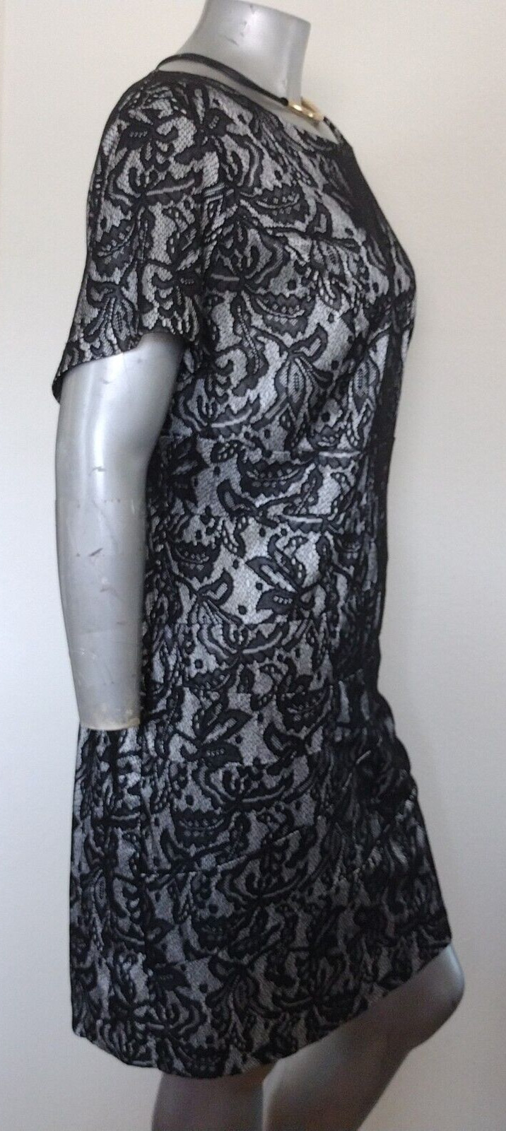 WOMAN ALYX OCCASION LACE KNEE DRESS Size 24W SHORT SLEEVE ZIPPER BLACK/WHITE