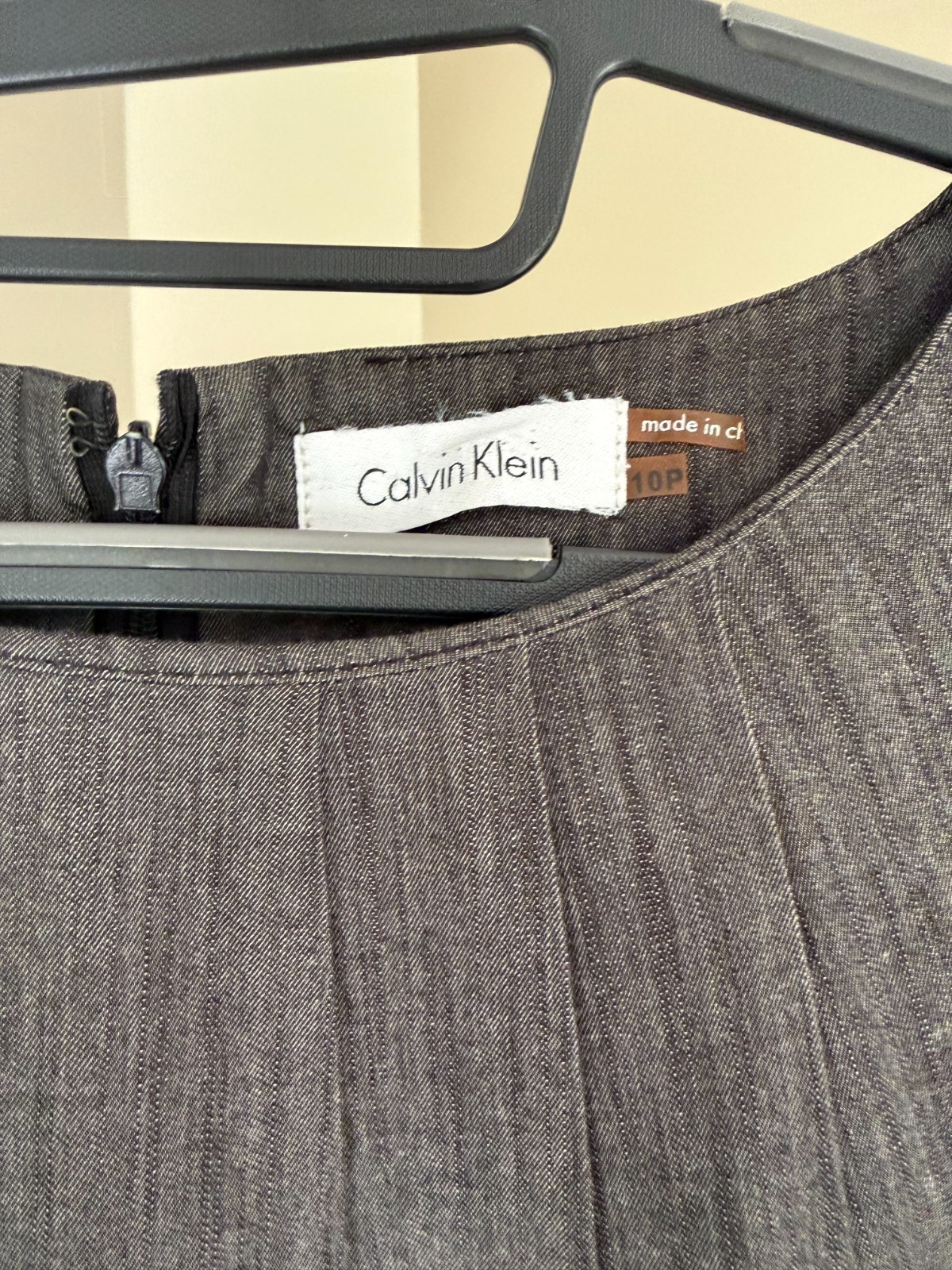 Calvin Klein A-line Sleeveless Gray/Black Zip Back Dress Size 10P