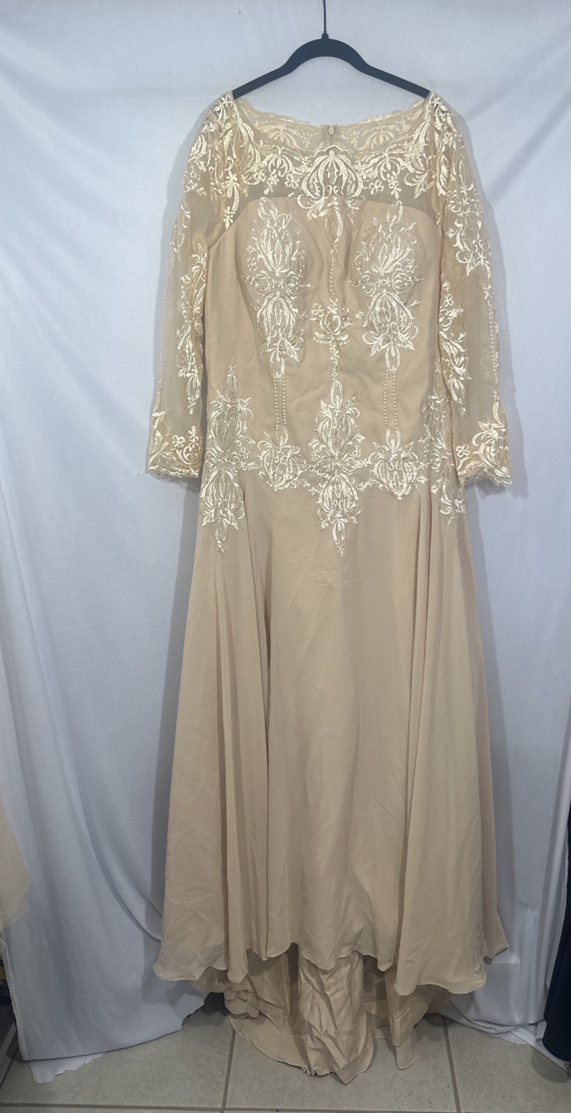 NEW UNBRANDED [ 18W Plus Size ] Applique Chiffon Champagne Mother of The Bride