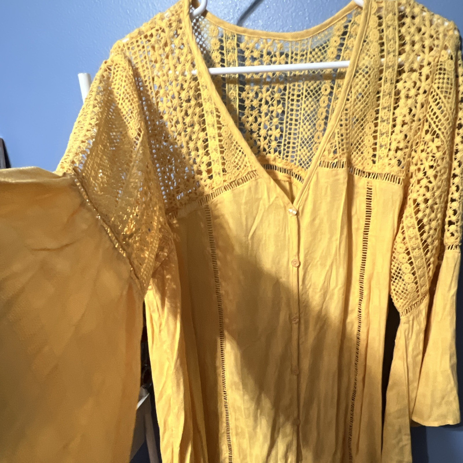Yellow Solid Lace V-Neck Button Front Long Sleeve Blouson Short Dress L/XL