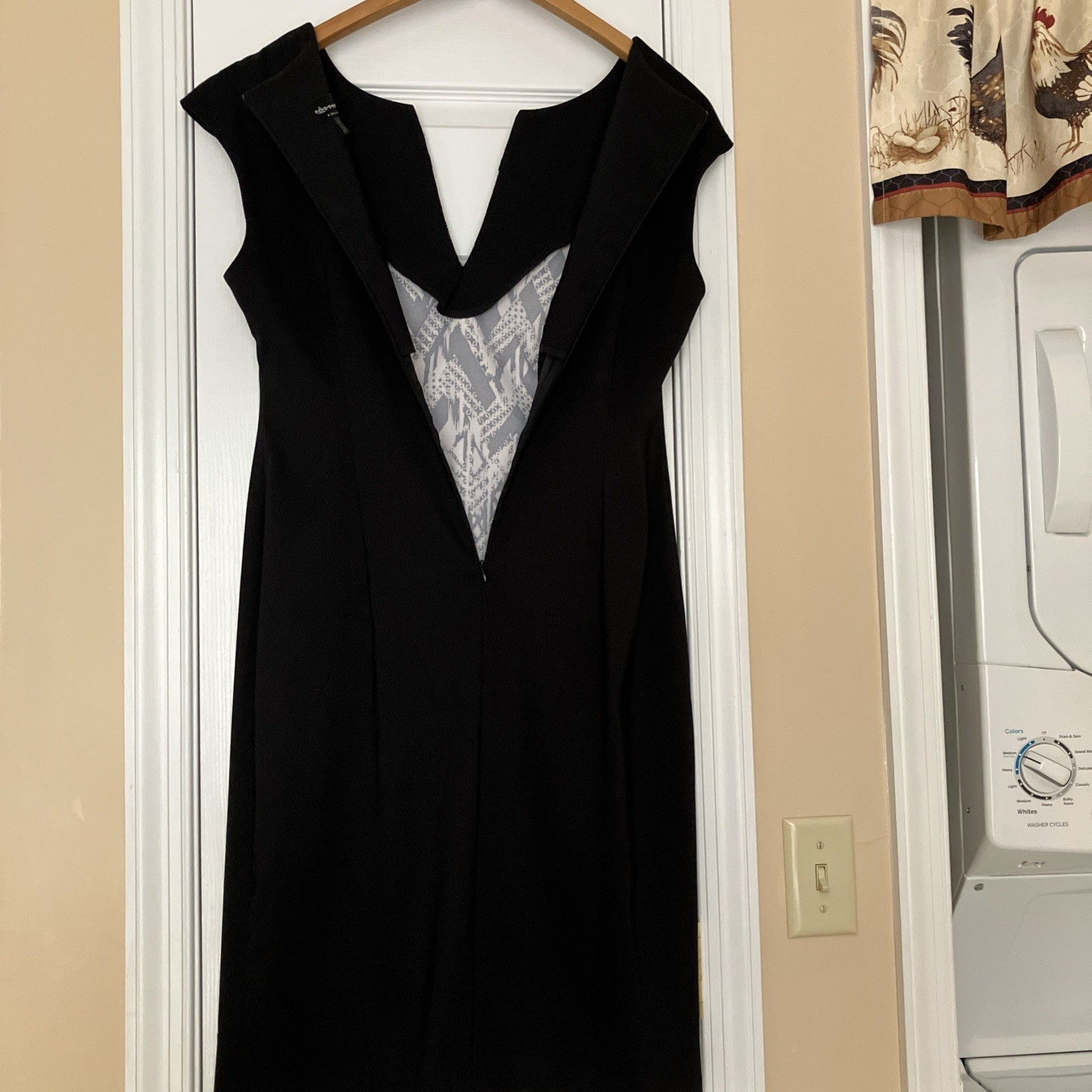 Connected Apparel Black Bodycon Beige Patterned Midi Dress Size 10, V-Neck