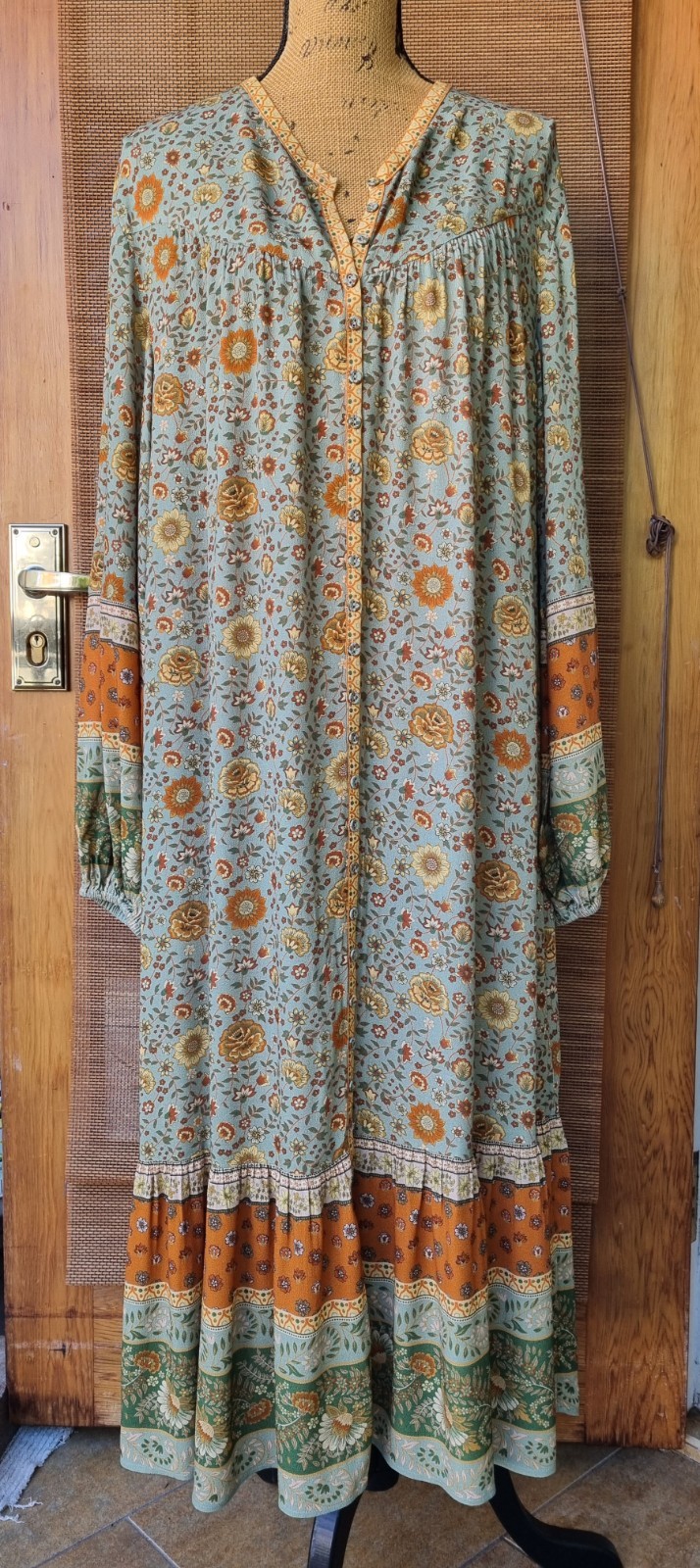 🦋Spell And The Gypsy L Lady Untamed Button Thru Gown With Tie EXC