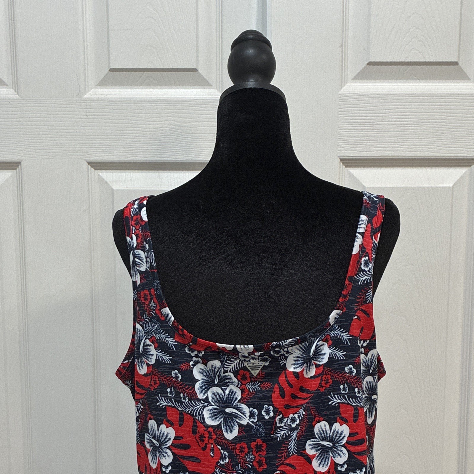 Colombia Shift Dress Sleeveless Scoop Neck Knee Length Floral Red Black White