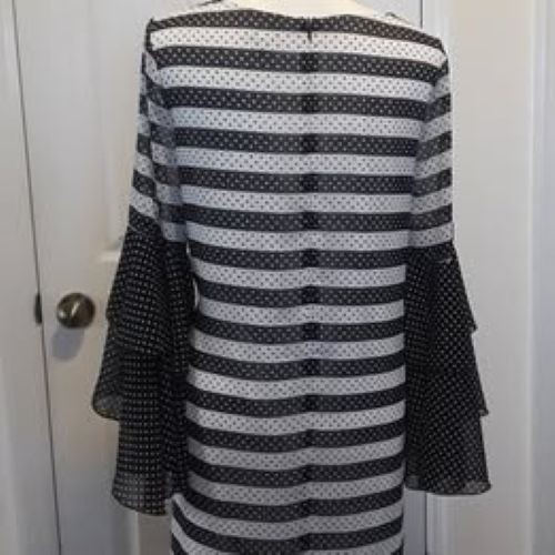 Est 1946 Size M Black & White Chiffon Polka Lined Dramatic Look Zip Shift Dress.