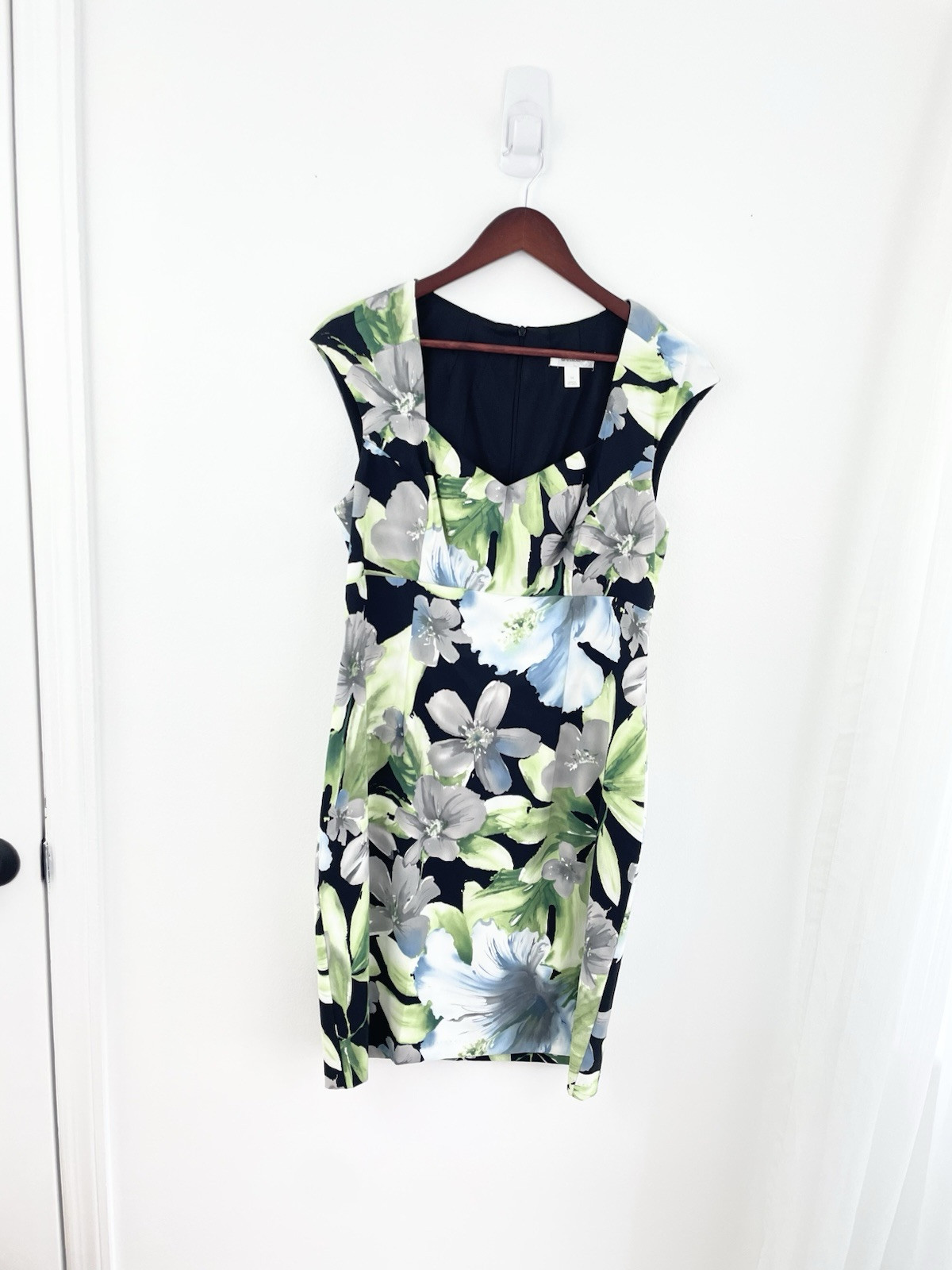 Dressbarn 14 Green Blue Gray Floral Sleeveless Sheath Dress Women’s 14