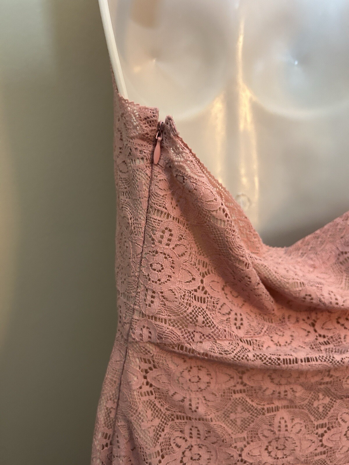 NWT Guess Size 2 Emery Pink Lace Halter Front Slit Evening Long Maxi Dress Boho
