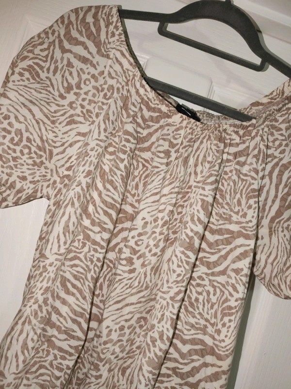 Bobeau Beige Animal Print Puff Sleeve Mini Dress Size S