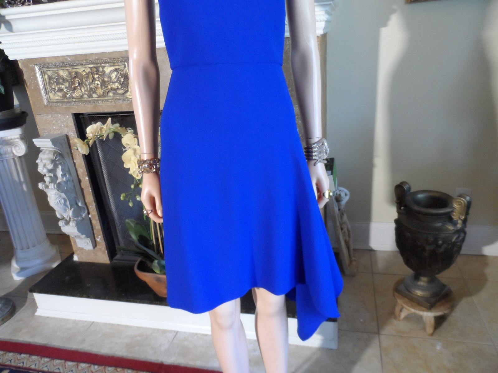Roland Mouret Cobalt Blue Asymmetric Hem V-Neck Sheath Dress – Size US 2