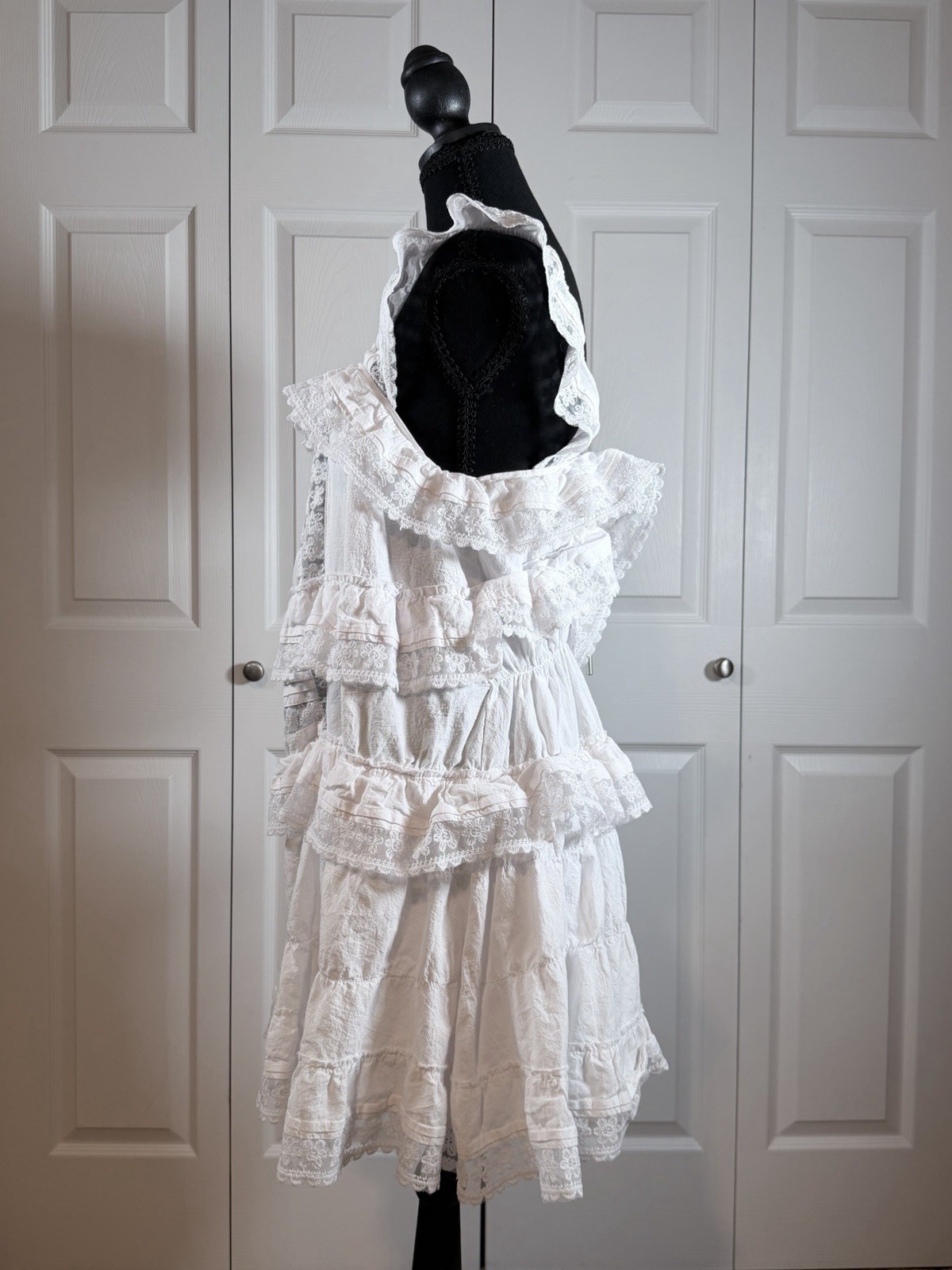 White Lace Ruffle Tiered A-Line Knee Dress Sleeveless Square Neck Open Back L