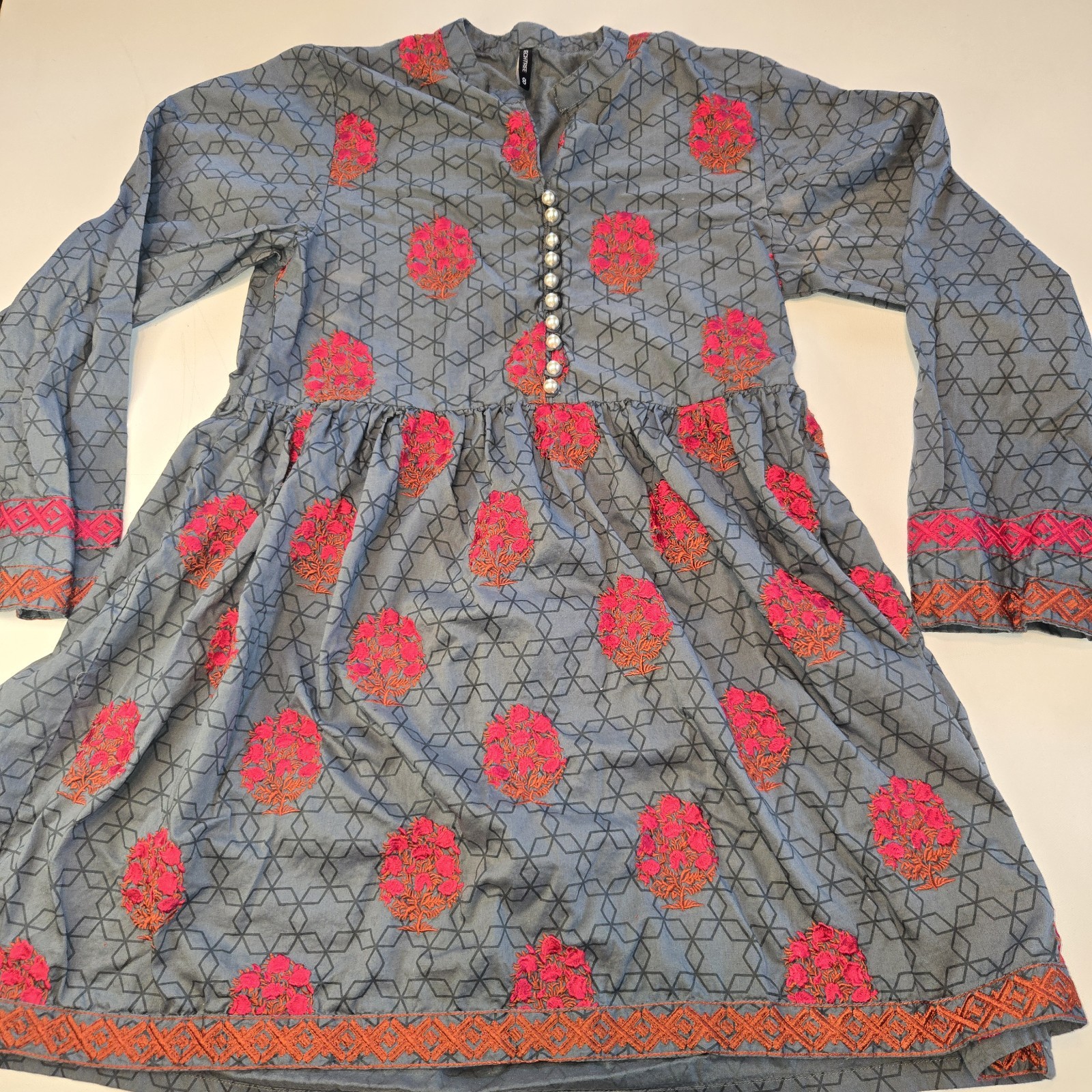Beechtree Dress with Embroidered Trees and Pearl Button Size 8