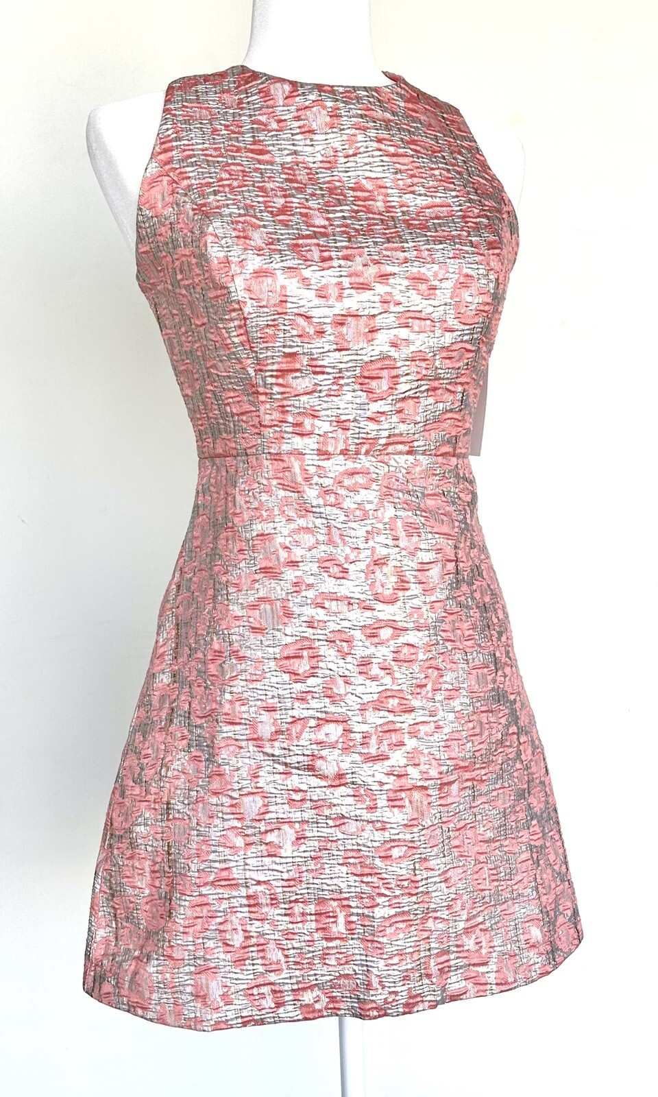 Aura Pink Silver & Gold Jacquard Print Sleeveless Short Dress Size S price $60