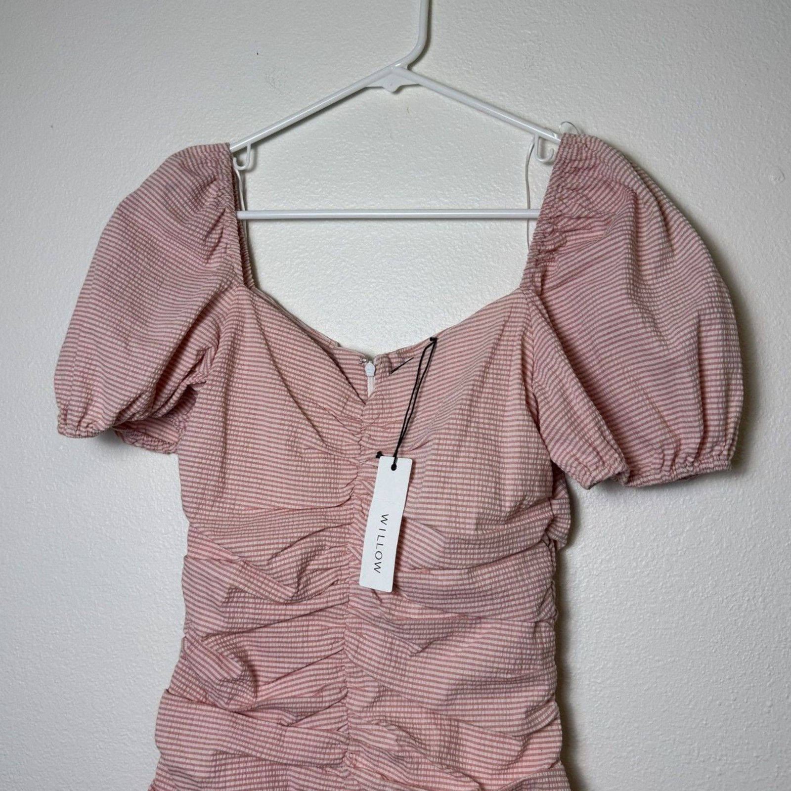 Willow & Clay Pink Seersucker Ruched Puff Sleeve Bodycon Mini Dress Womens M NWT