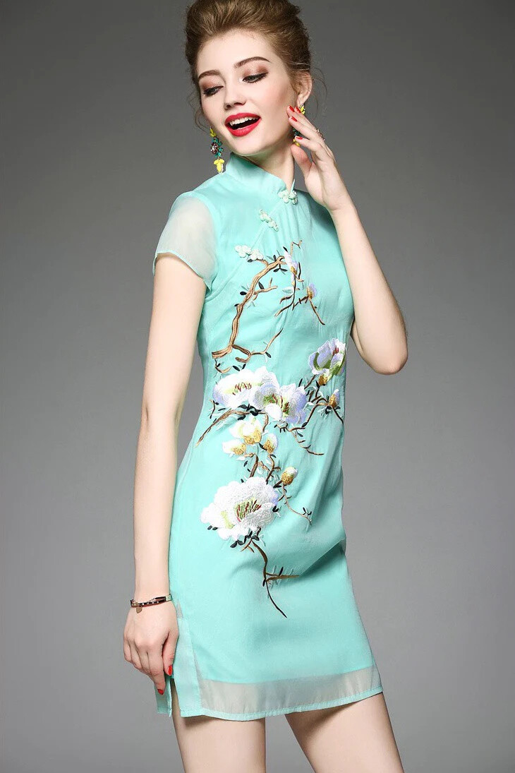 Green Floral Embroidered Qipao Dress With Oriental Knots Cheongsam