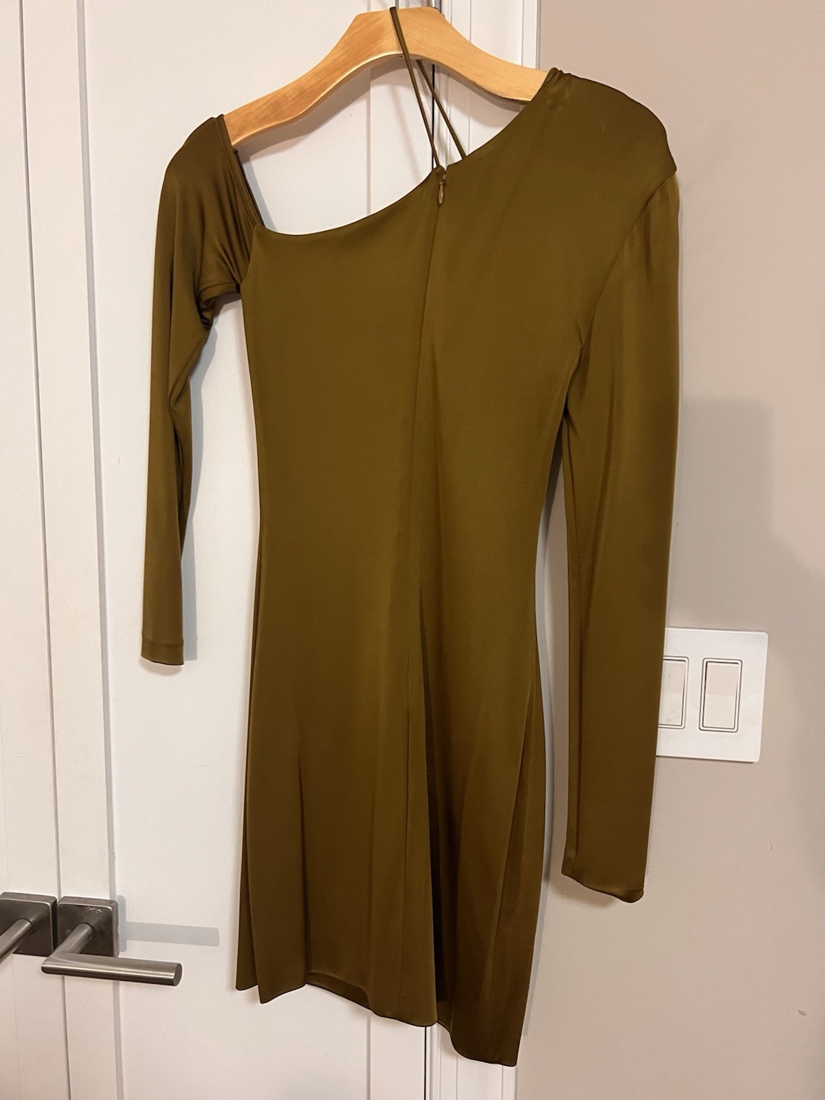 Cushnie et Ochs Sasha One Shoulder Mini Dress in Amber Gold $995