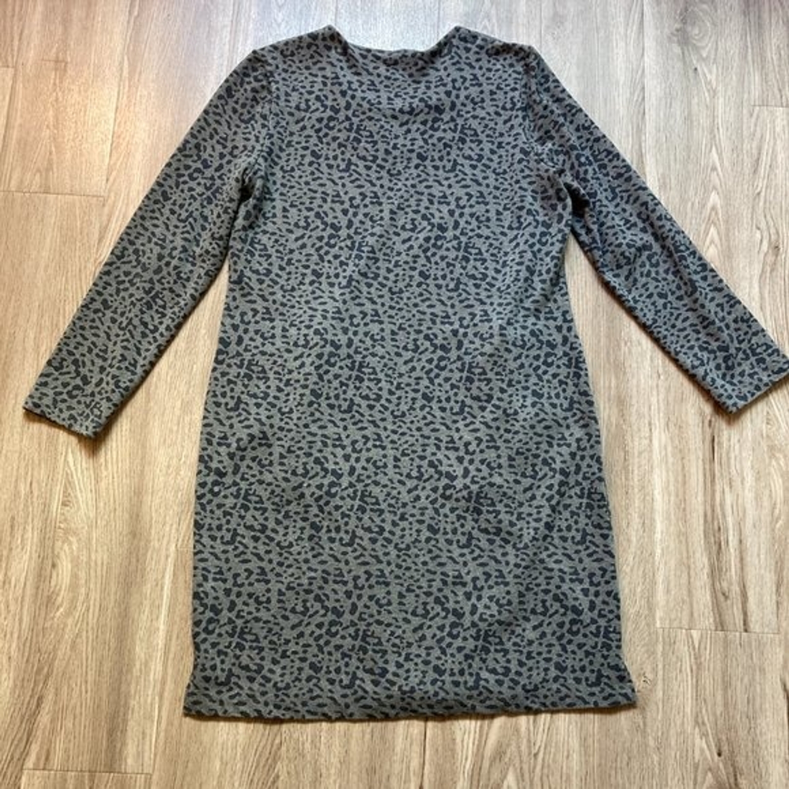 Johnston & Murphy Leopard Print A-Line Dress with Pockets Size M