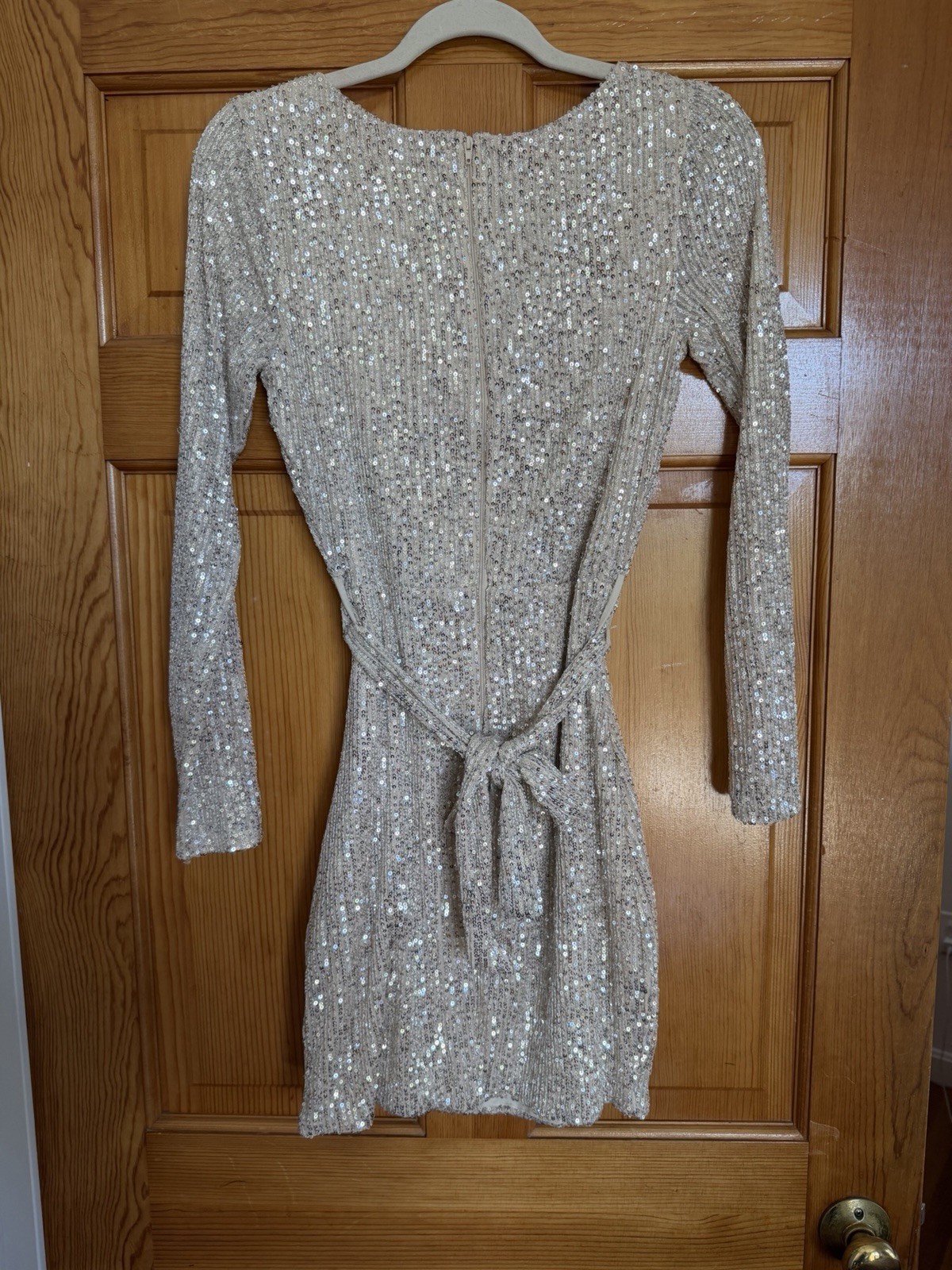 Windsor Silver Sequin Bodycon Mini Dress Long Sleeve Round Neck Stretch M