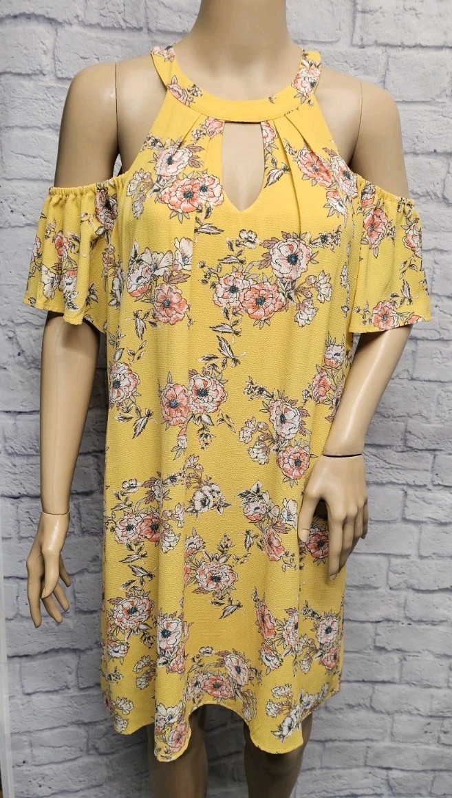 AS U WISH M YELLOW FLORAL CUT OUT BUTTON CREPE FLUTTER COLD SHOULDER SHIFT DRESS