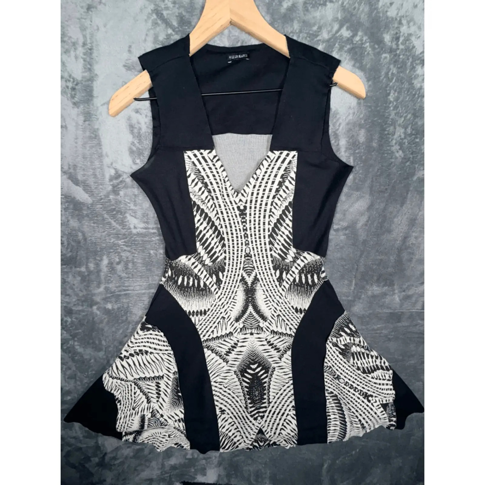 Le Lis Blanc Women’s Dress Size S Black White Patterned Fit Flare