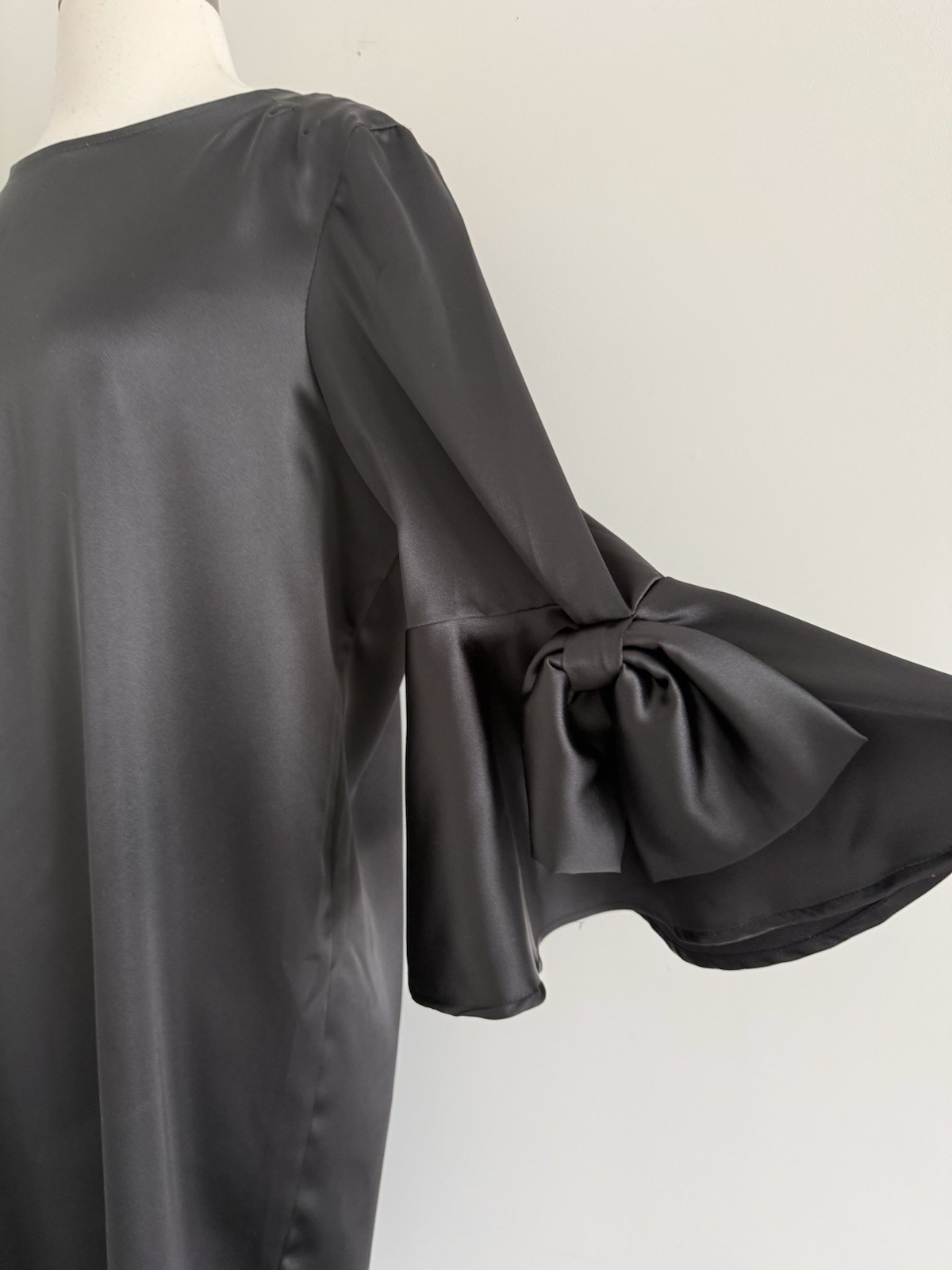 IC COLLECTION POLYESTER SPANDEX ZIP BACK CLOSURE SATIN DRESS SIZE L