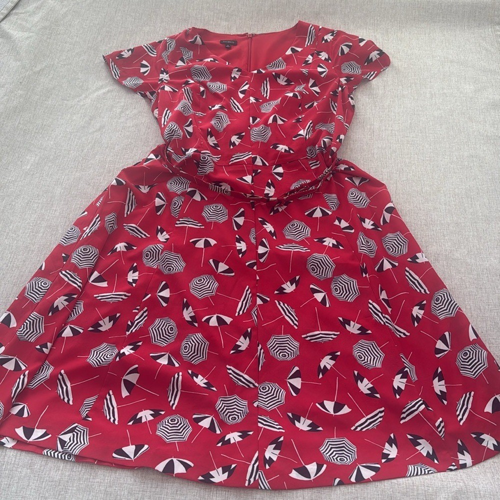 Talbots Dress Womens size 14 Umbrella Graphic Print Belted retro fit & flare