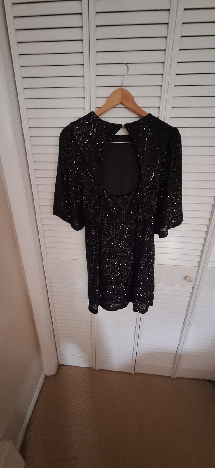 Old Navy Black Sequin Shift Short Dress, Round Neck Keyhole Back Half Sleeve, L