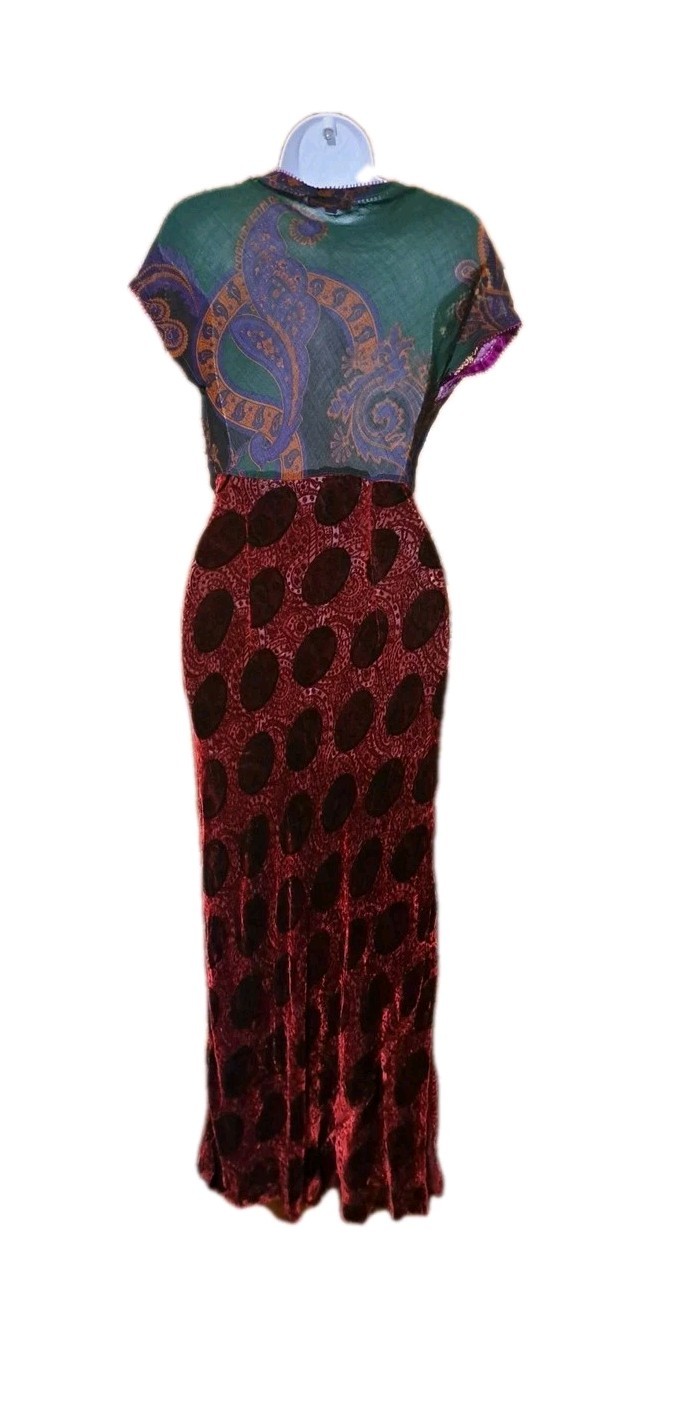 VOYAGE INVEST IN THE ORIGINAL Iconic Maxi Dress Burnout Lace Floral Small