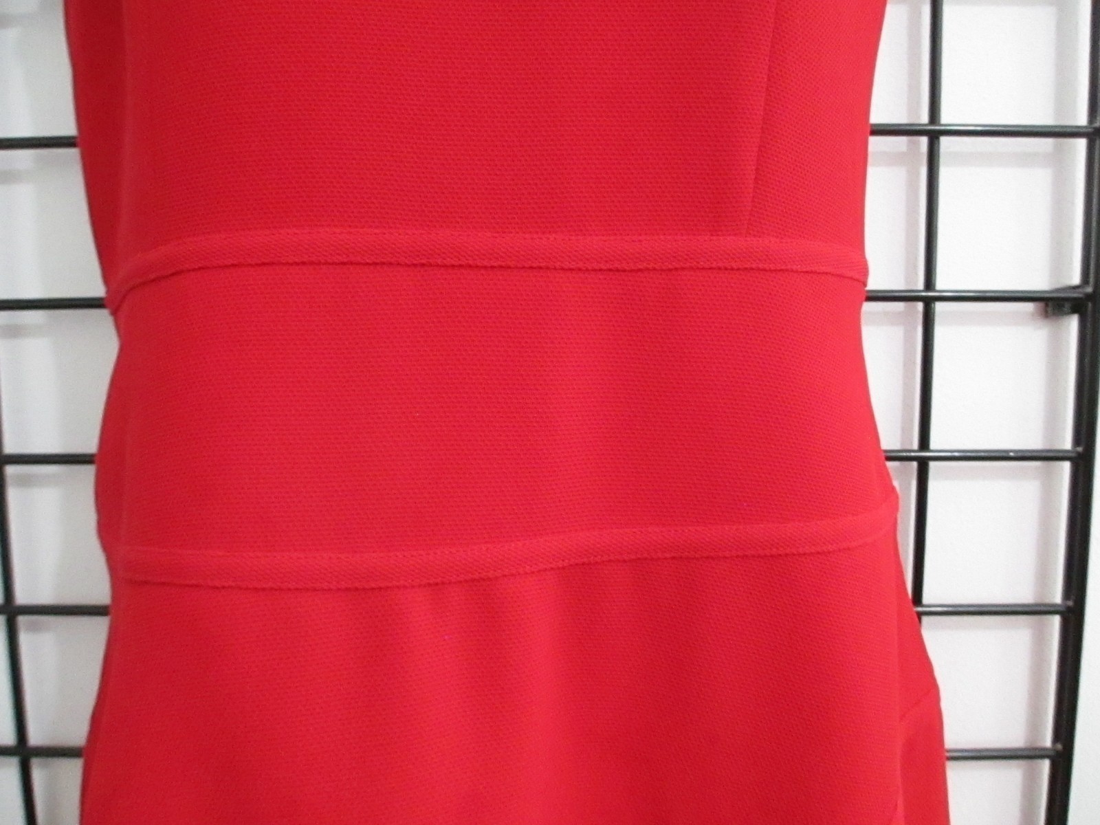 A/X ARMANI EXCHANGE 🌸 SIZE 8 / 35″ BUST==RED / SHEATH DRESS