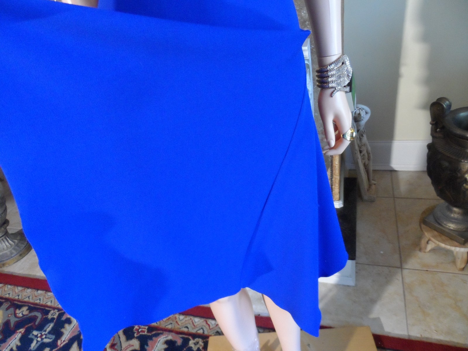 Roland Mouret Cobalt Blue Asymmetric Hem V-Neck Sheath Dress – Size US 2